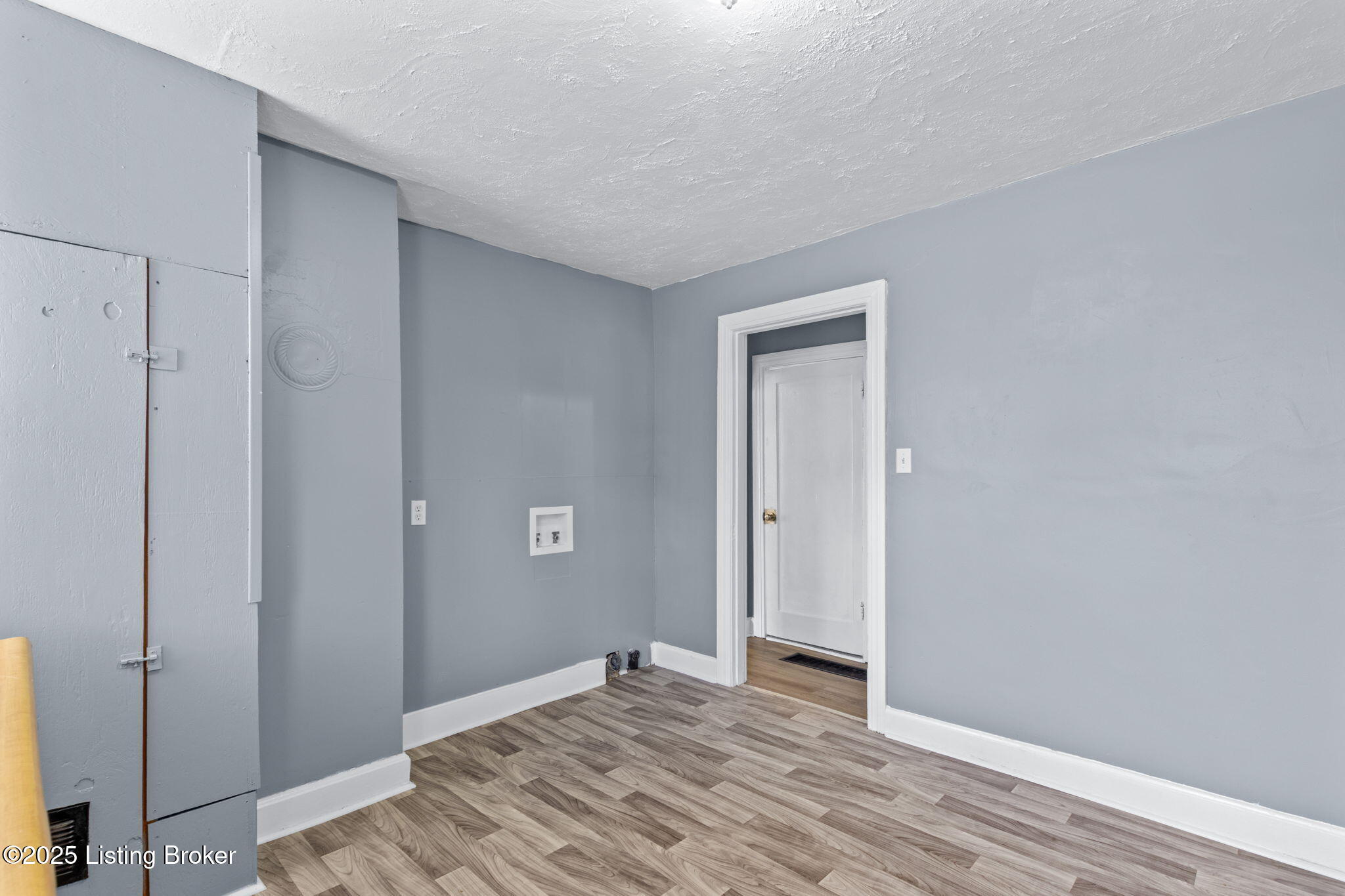 3314 Van Winkle Dr