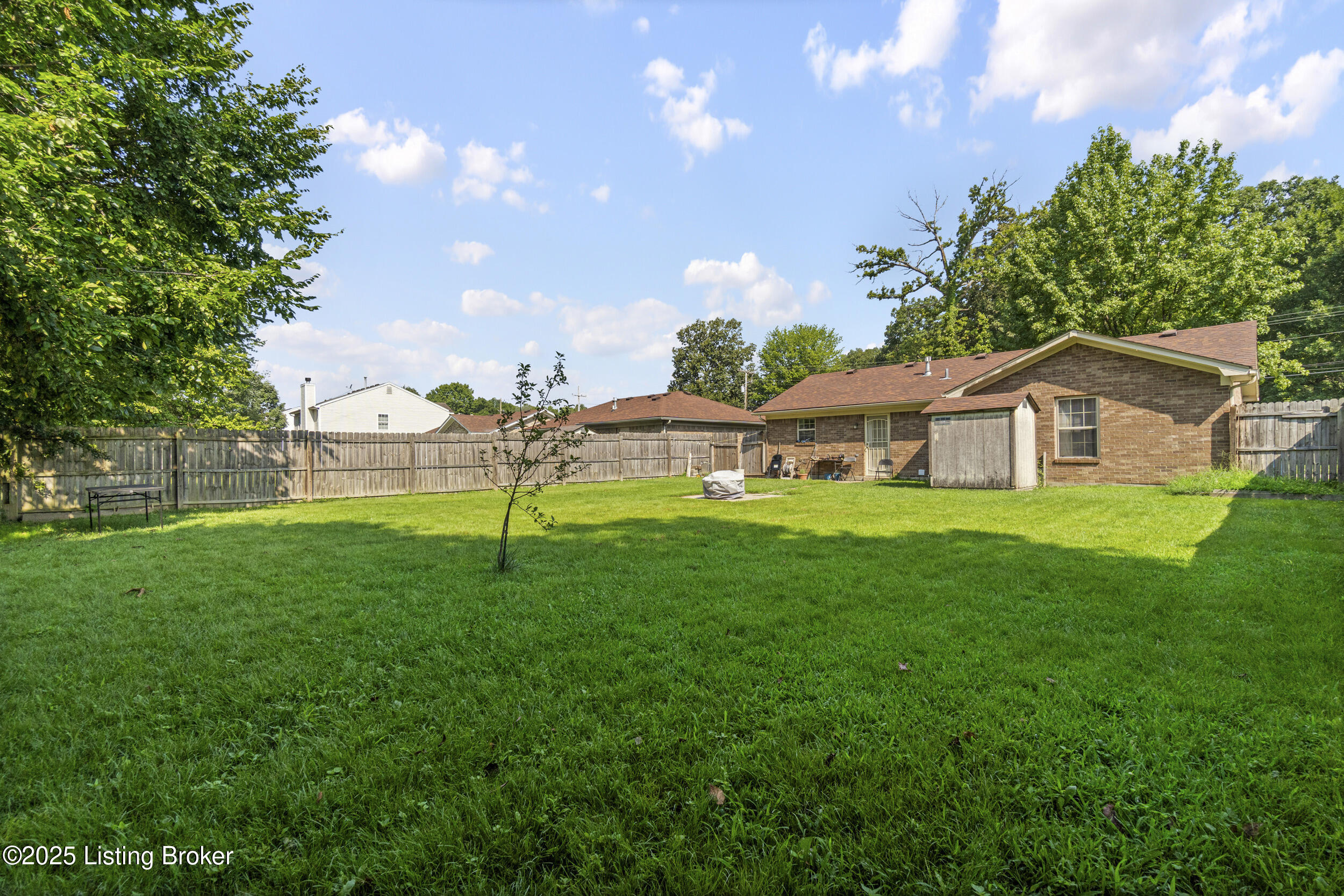 3722 Bonaventure Blvd