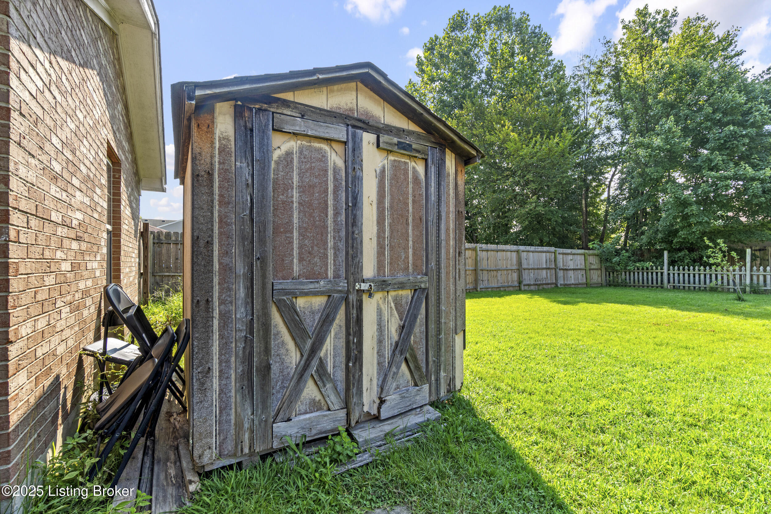 3722 Bonaventure Blvd