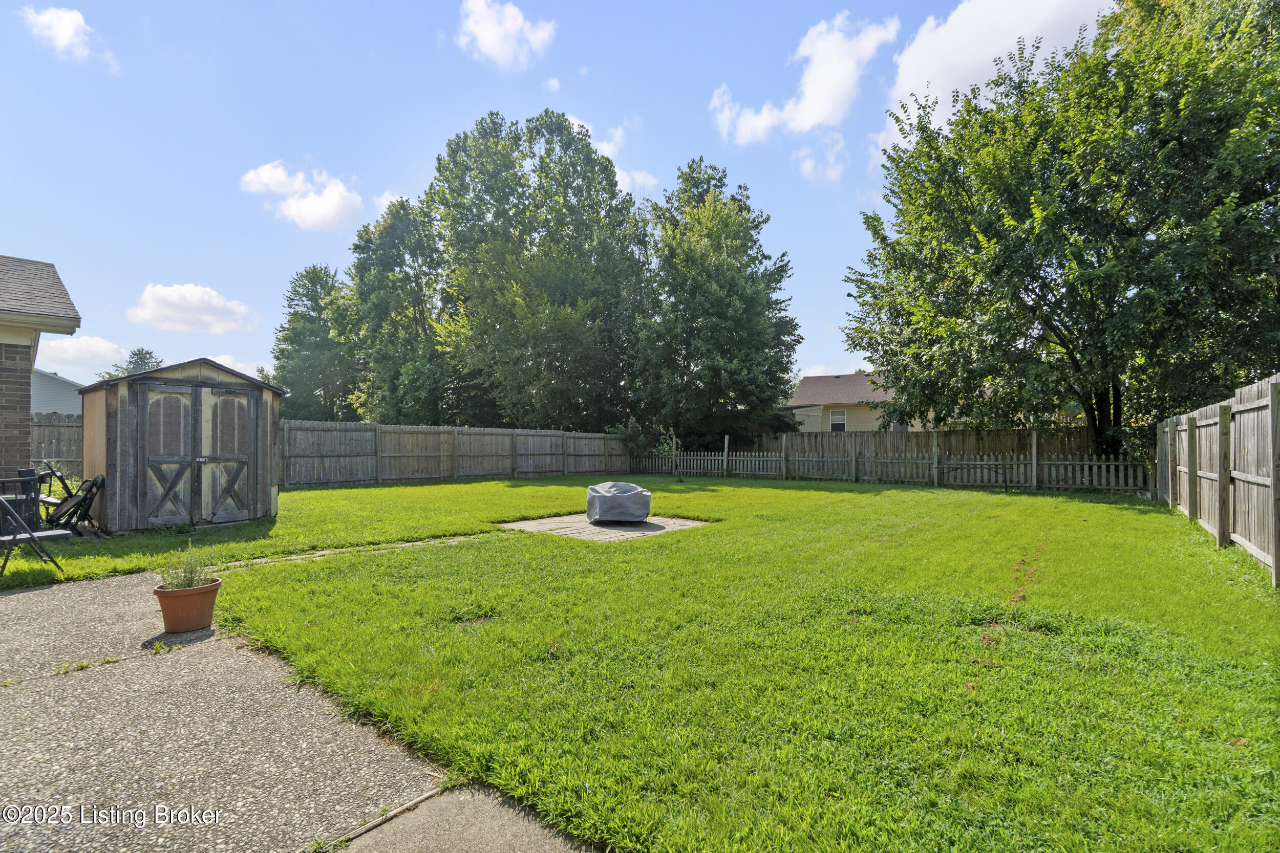 3722 Bonaventure Blvd