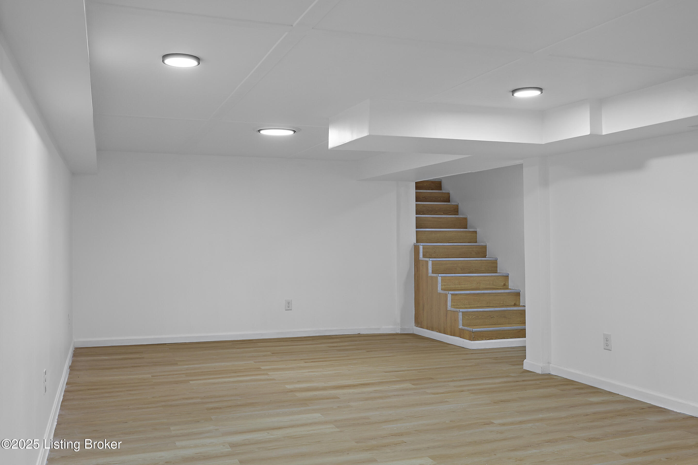11704 Maple Way