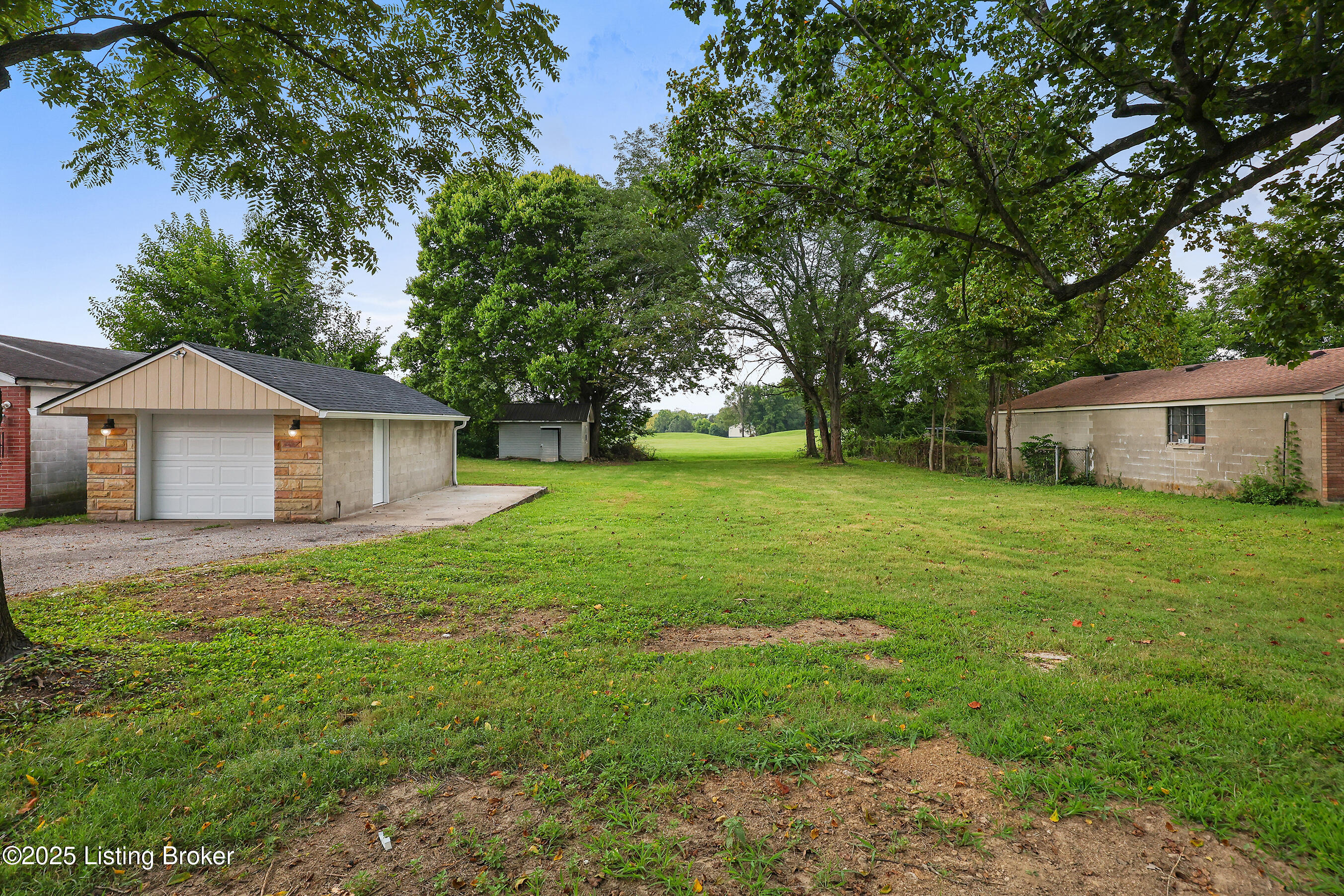 11704 Maple Way