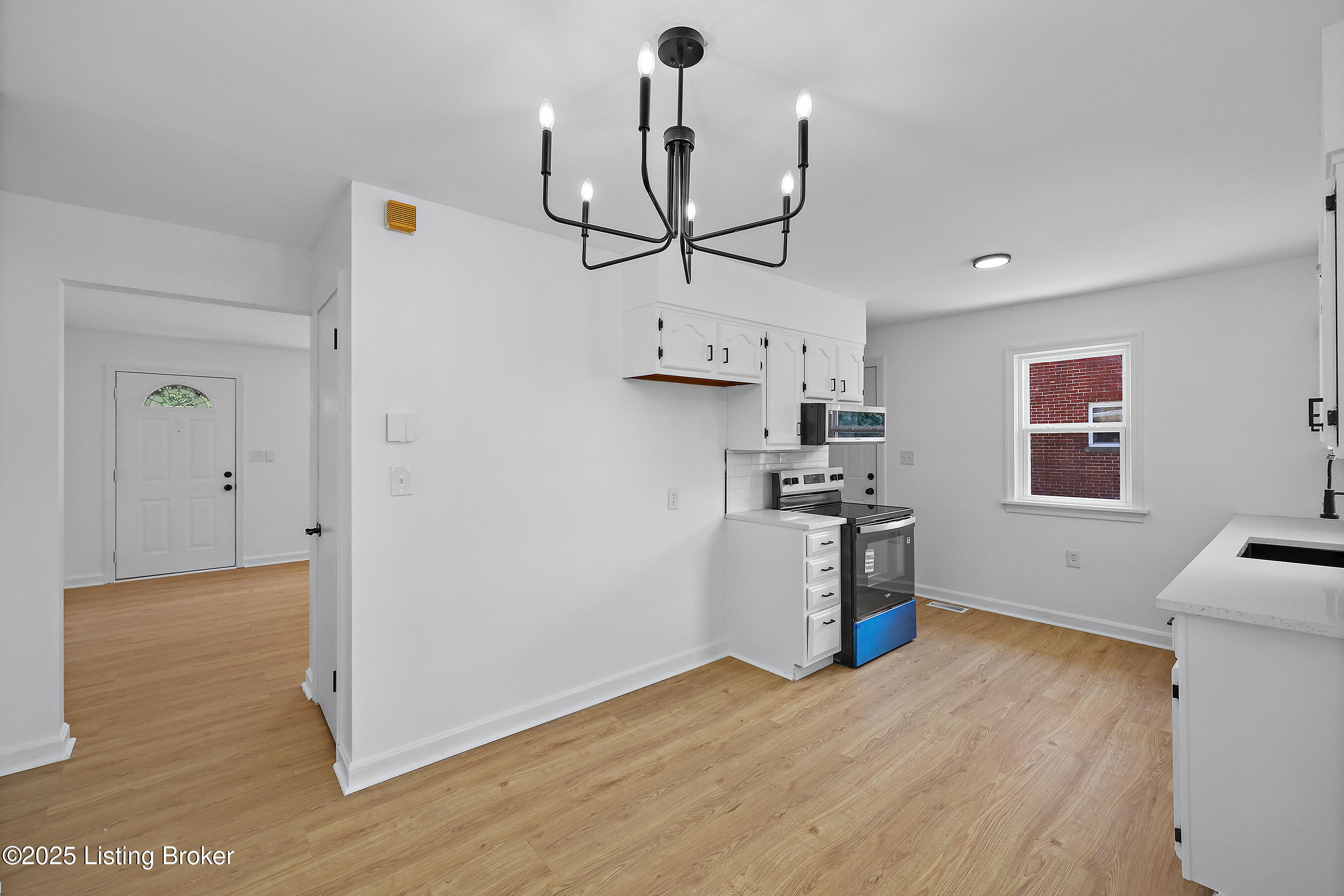 11704 Maple Way