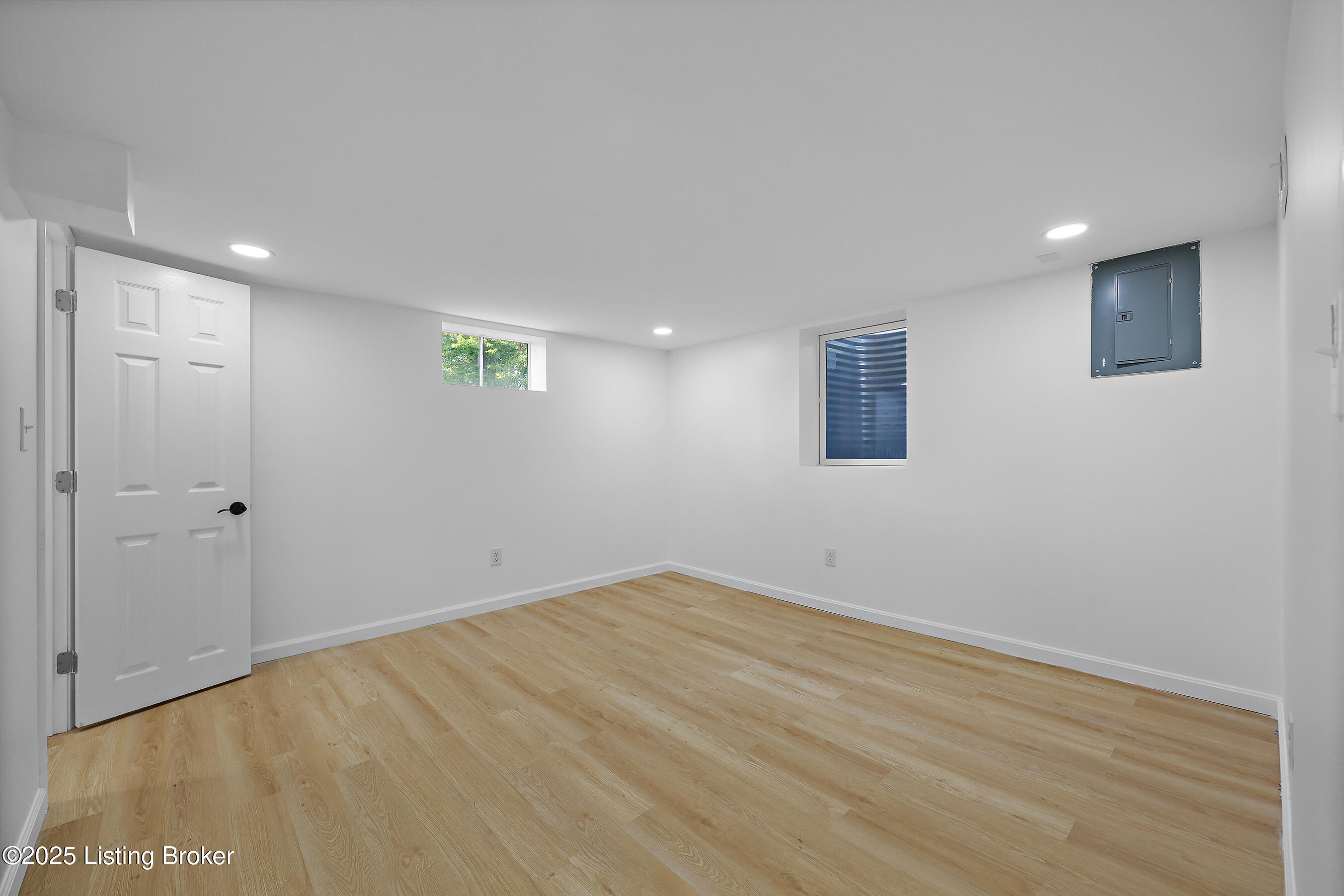 11704 Maple Way