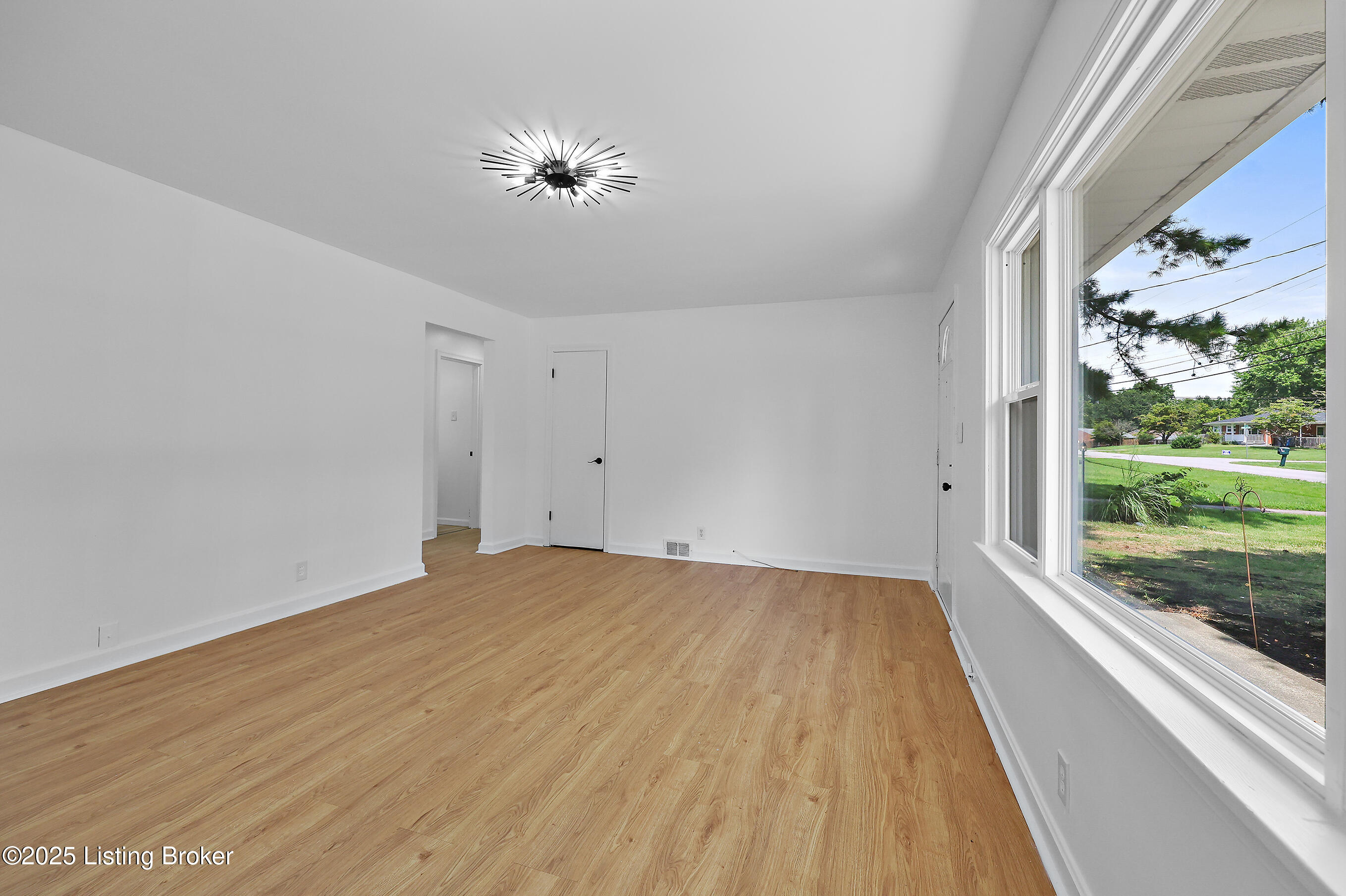 11704 Maple Way