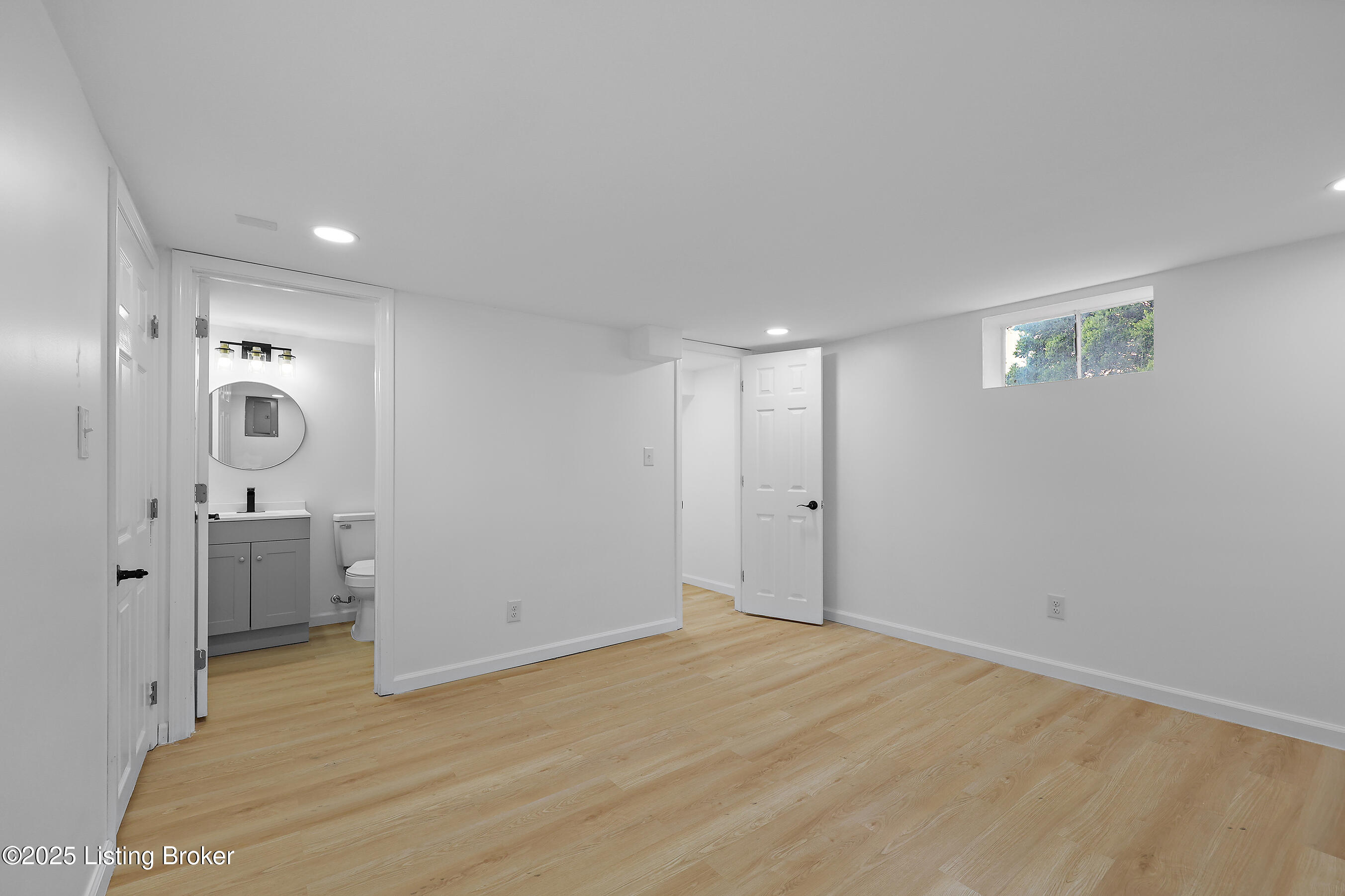 11704 Maple Way