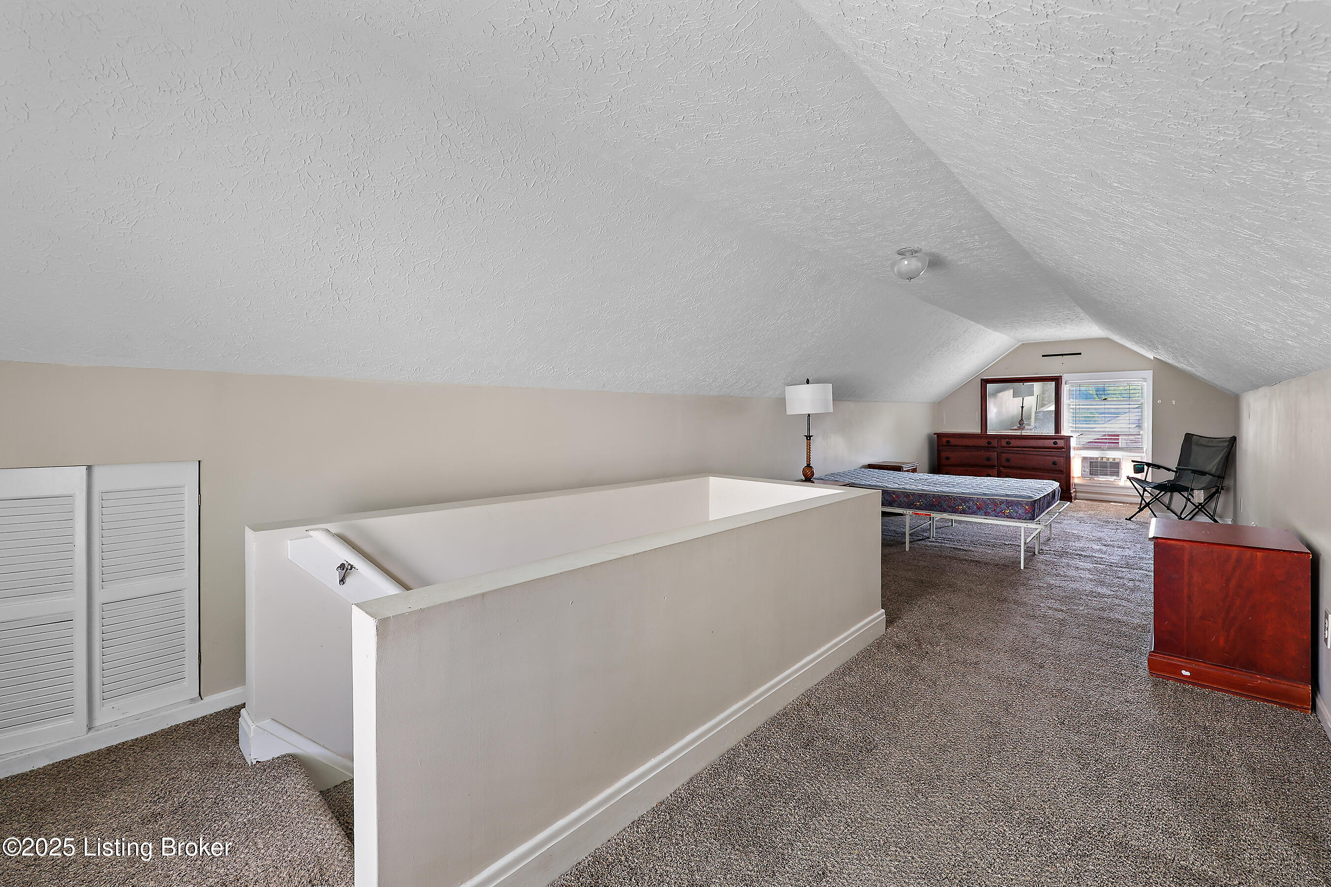 3305 Eagle Pass