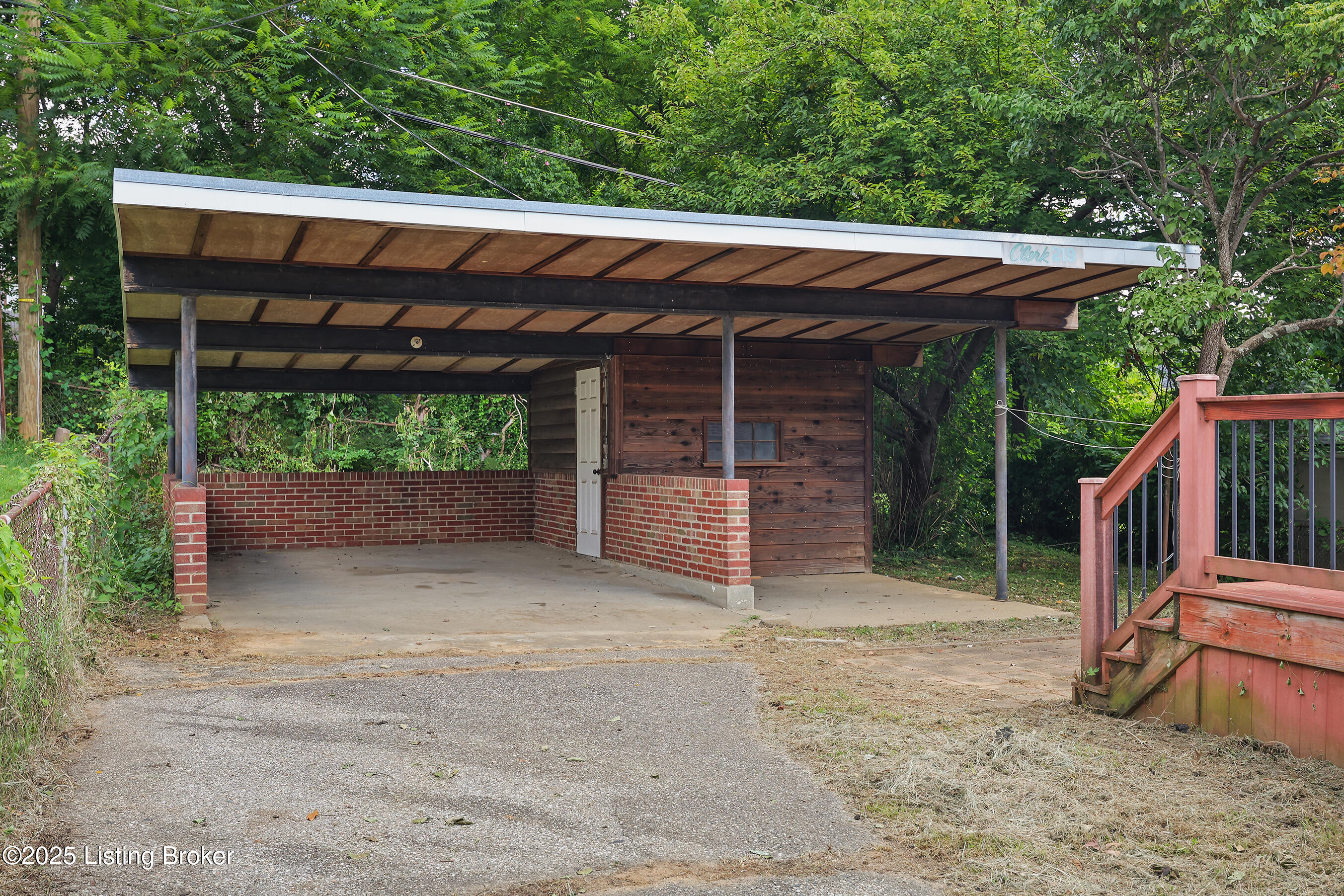 3305 Eagle Pass