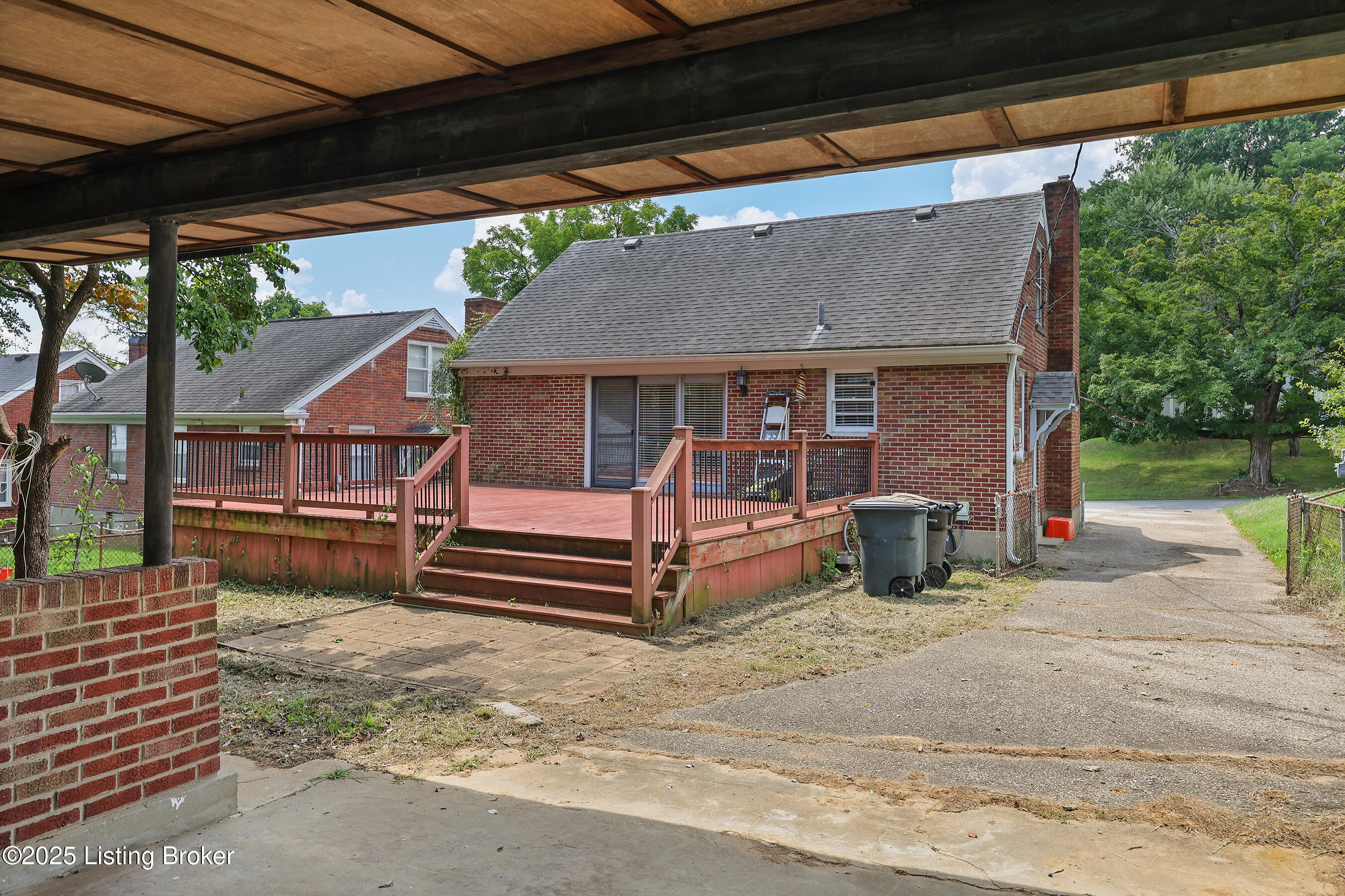 3305 Eagle Pass