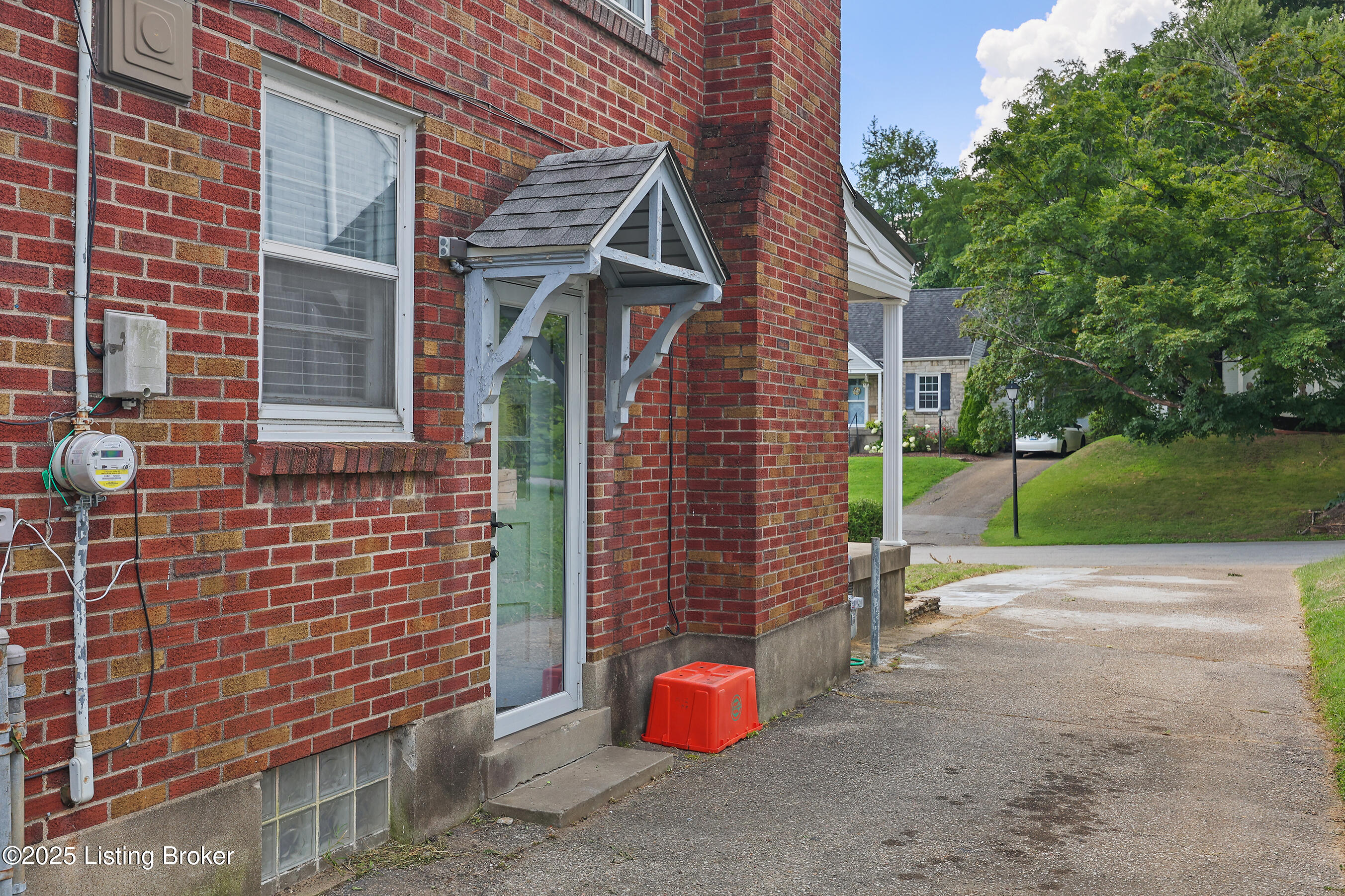 3305 Eagle Pass