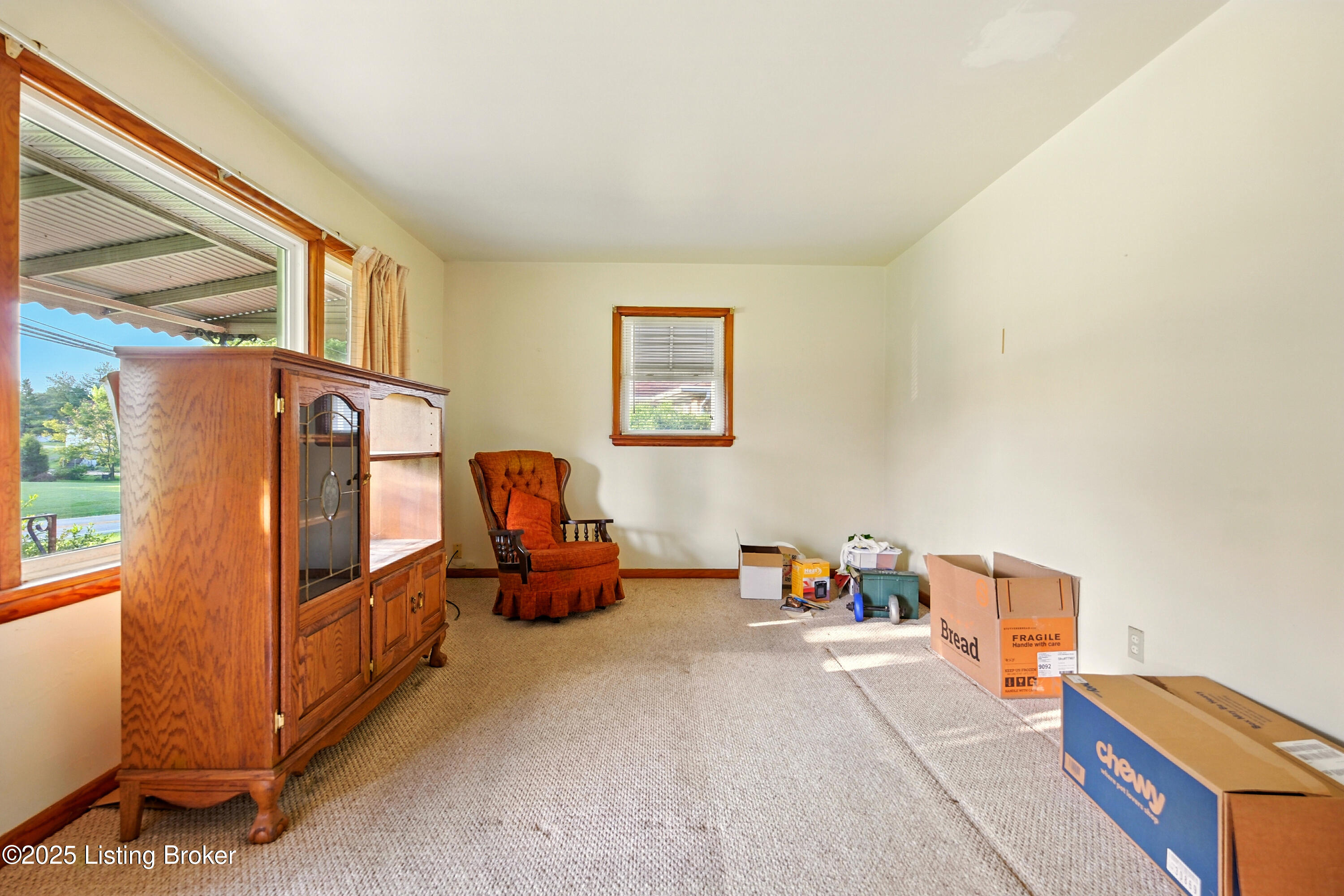 9012 Shepherdsville Rd