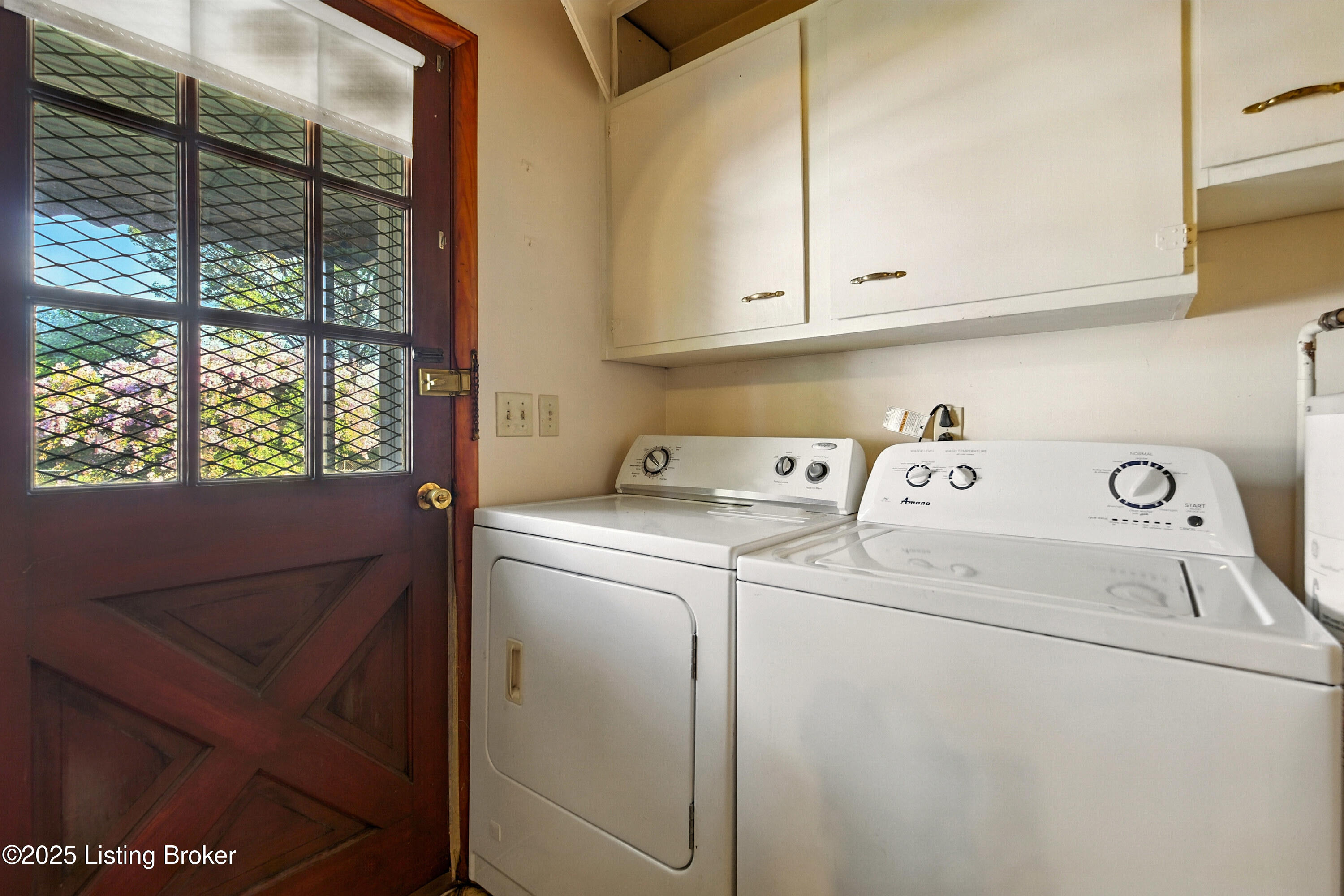 9012 Shepherdsville Rd