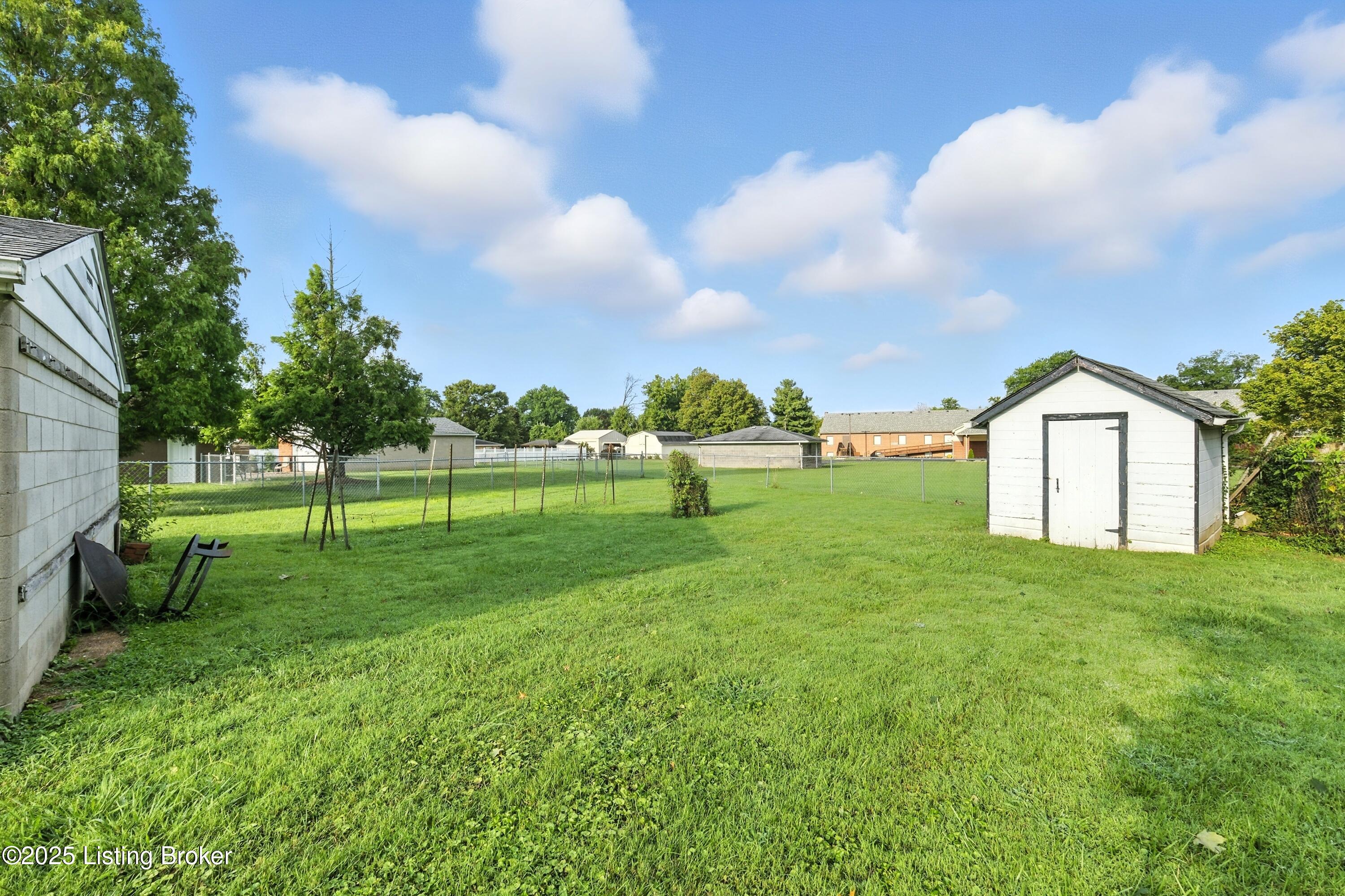 9012 Shepherdsville Rd