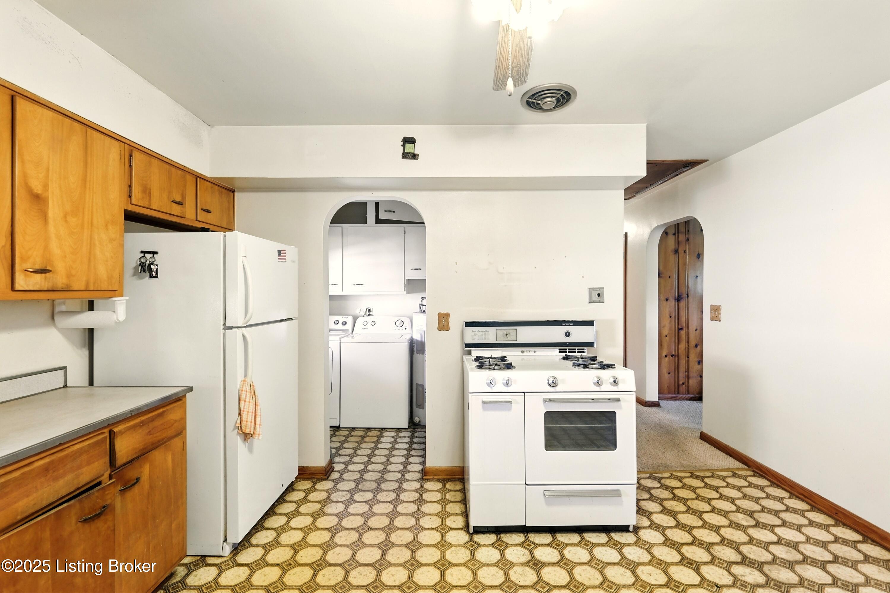 9012 Shepherdsville Rd