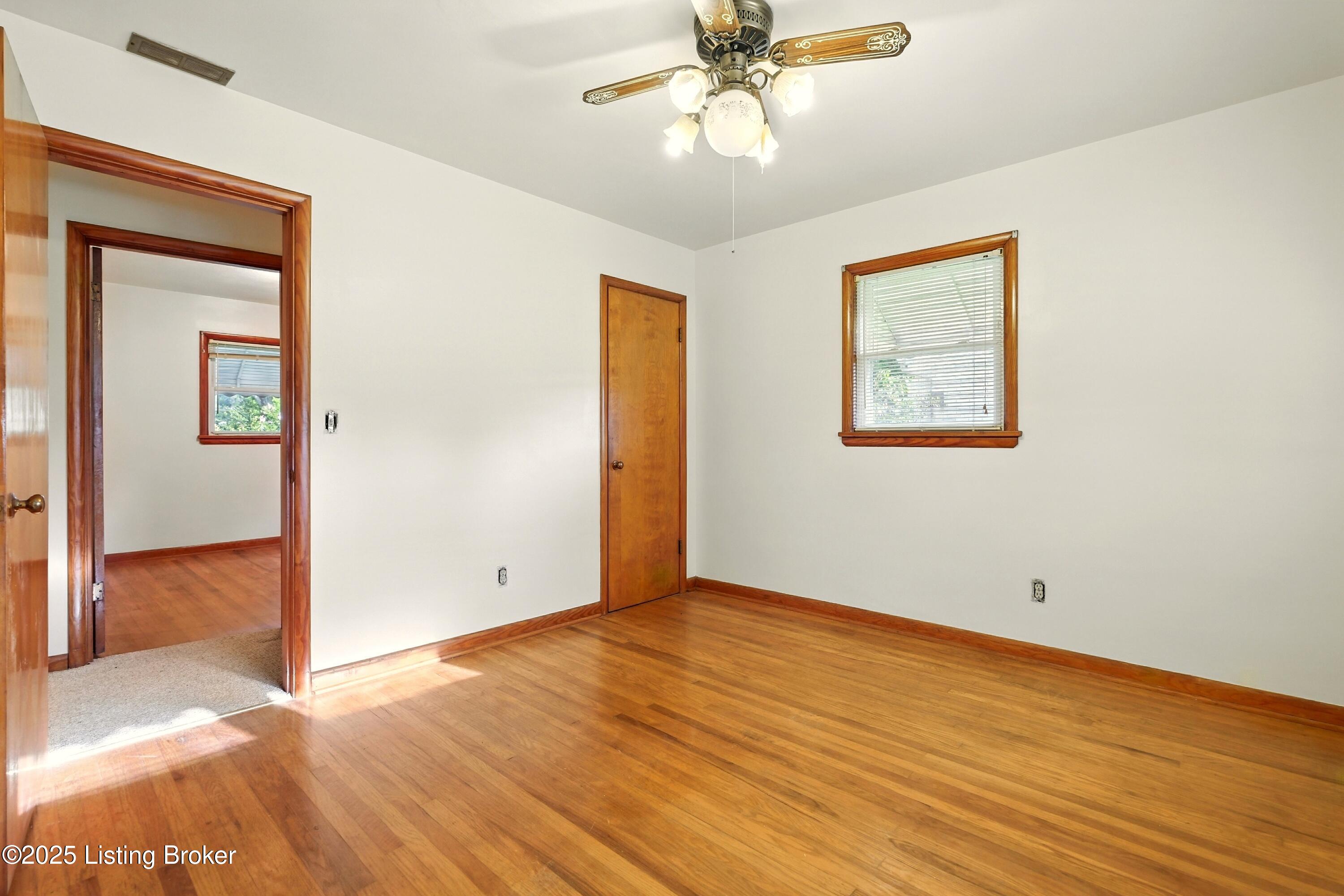 9012 Shepherdsville Rd