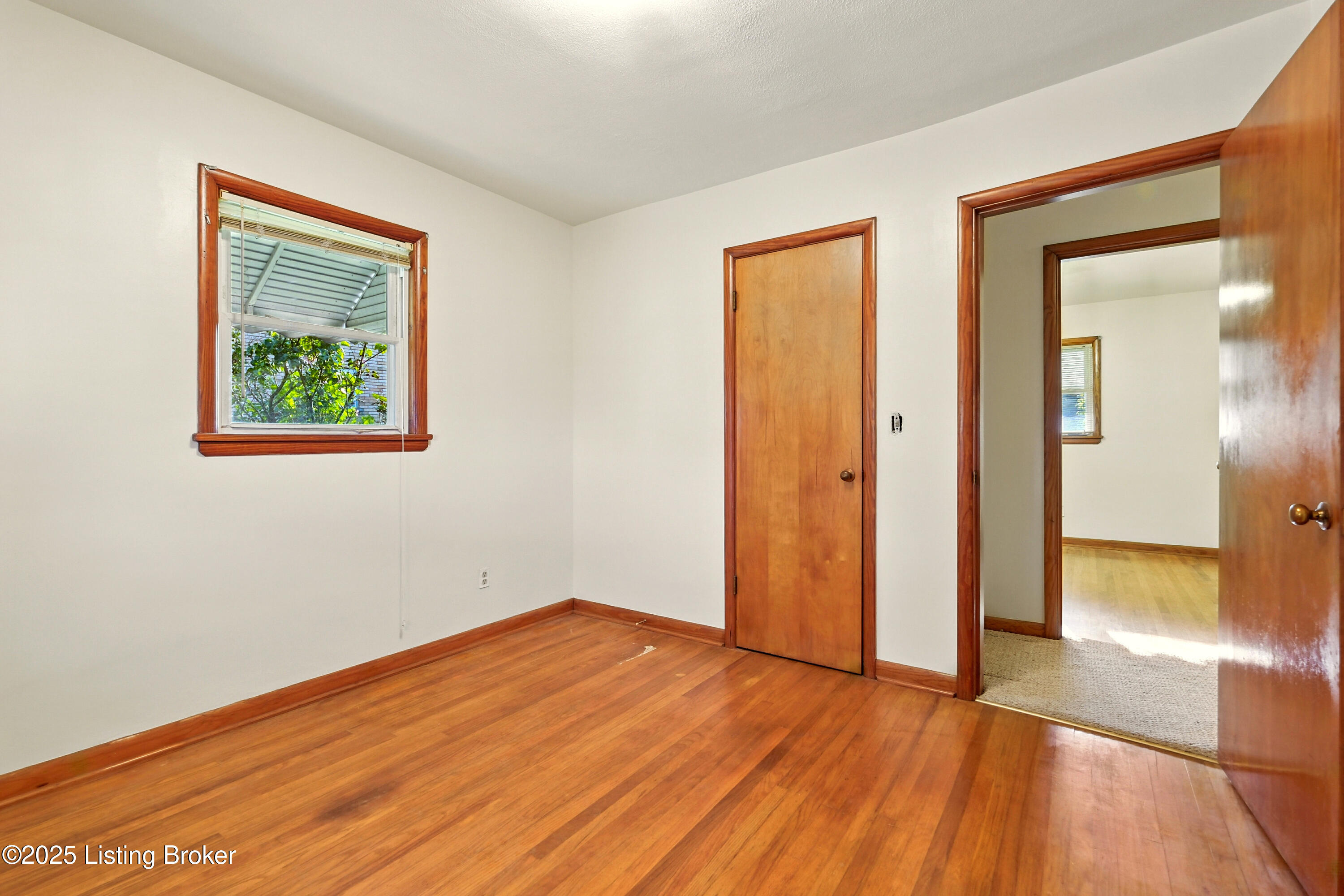 9012 Shepherdsville Rd