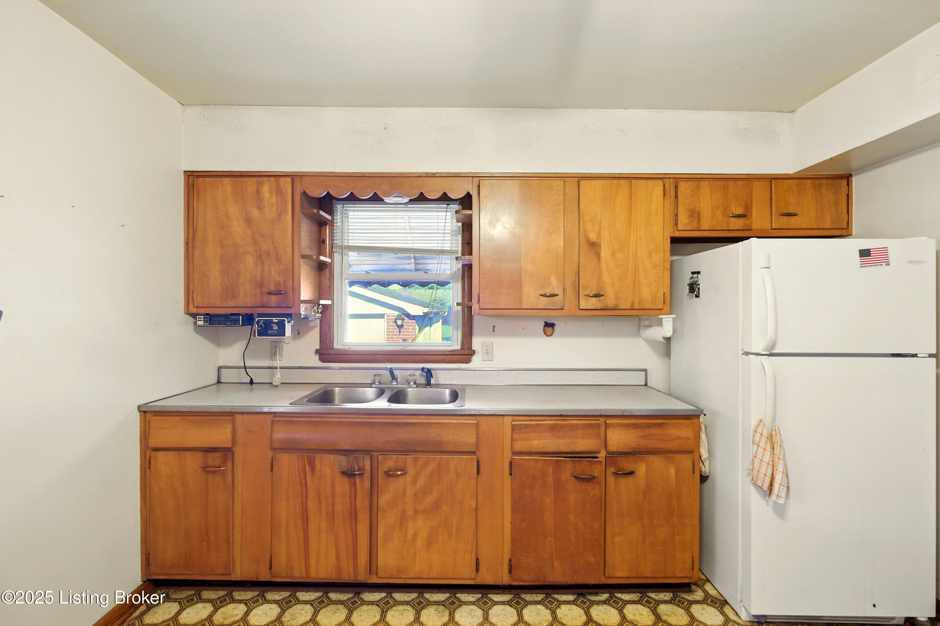 9012 Shepherdsville Rd