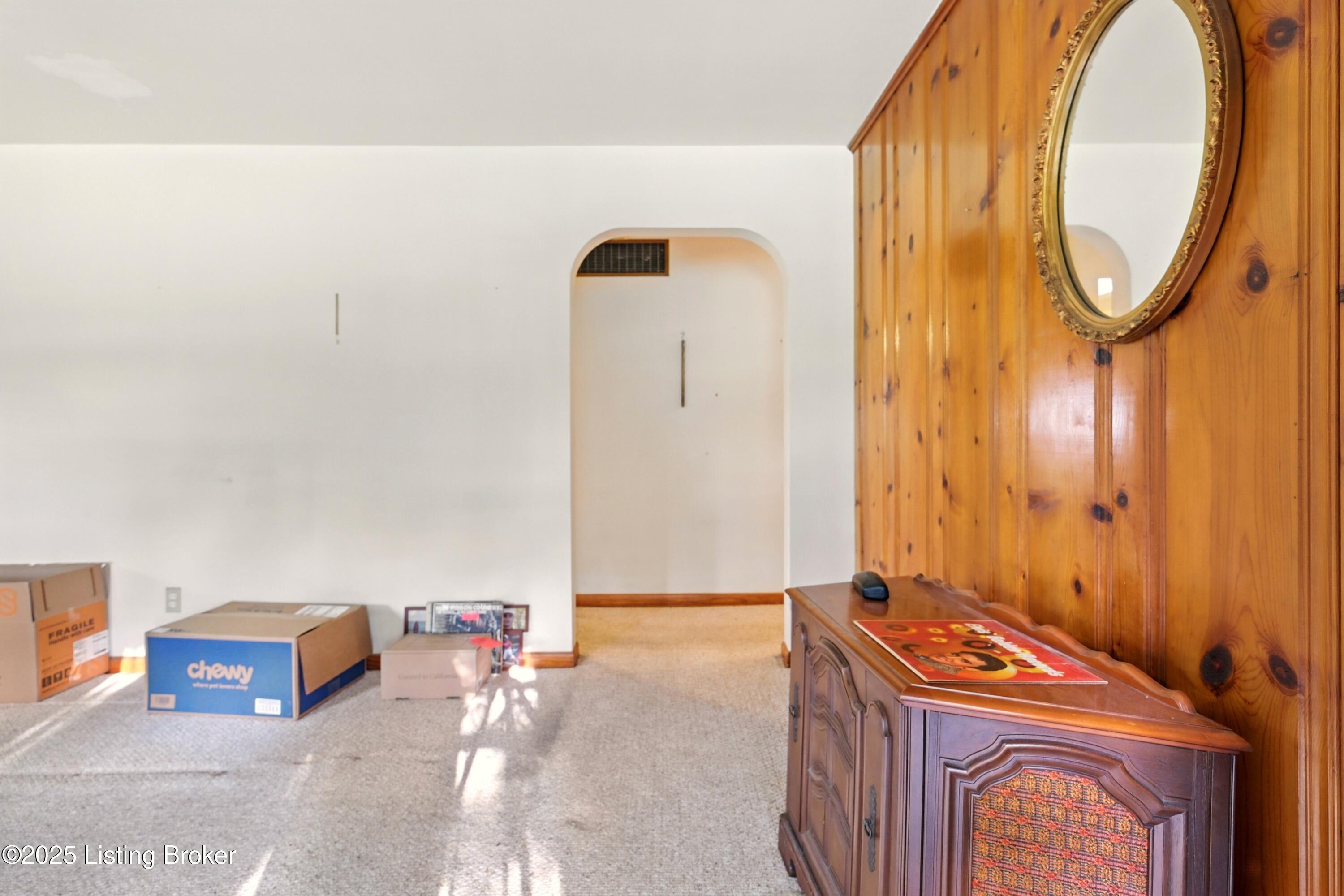 9012 Shepherdsville Rd