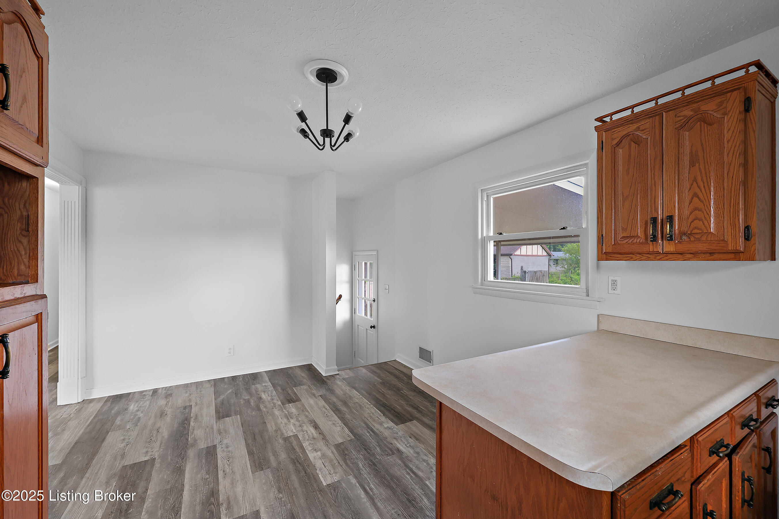2507 Bagby Way