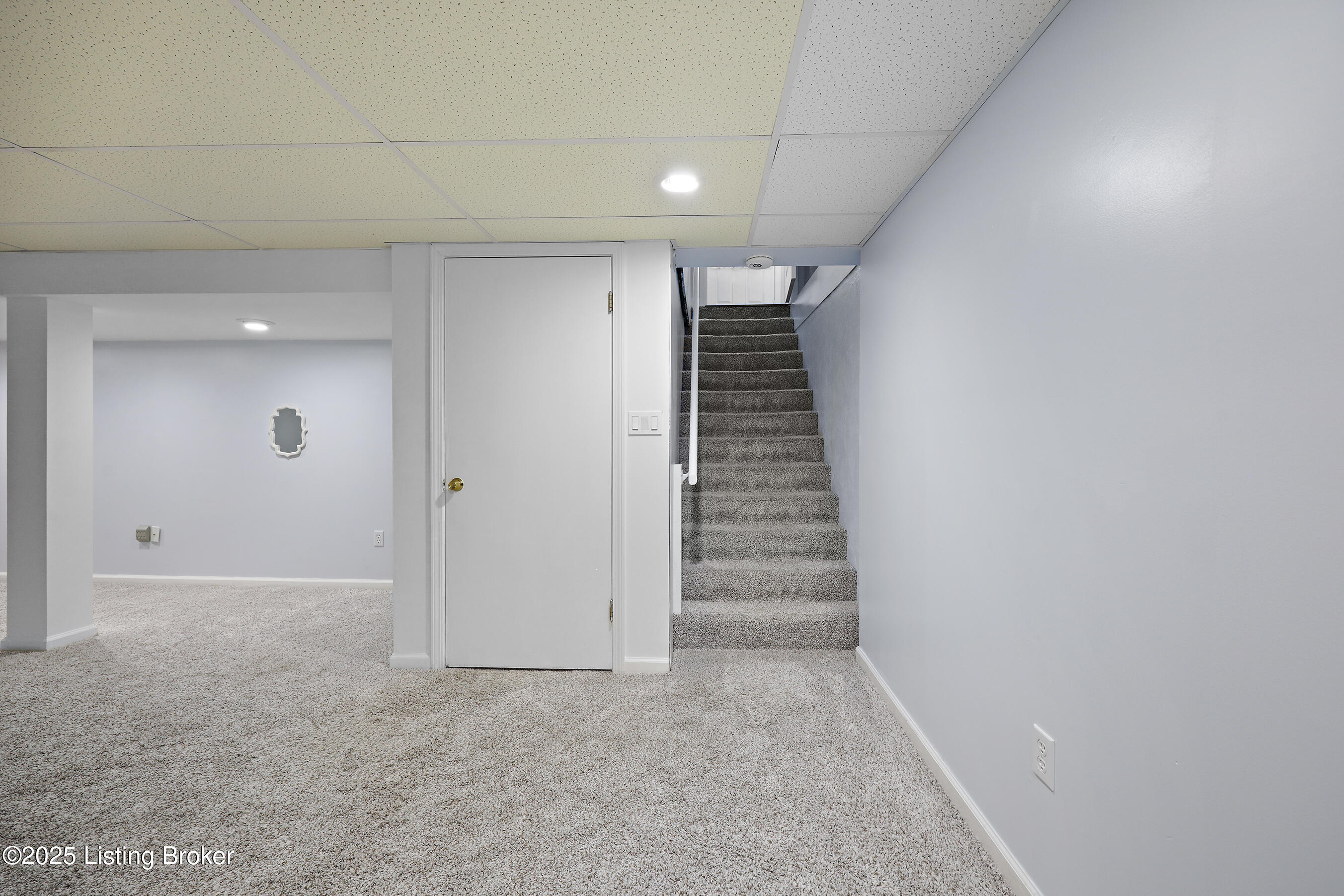 2301 Farnsley Rd