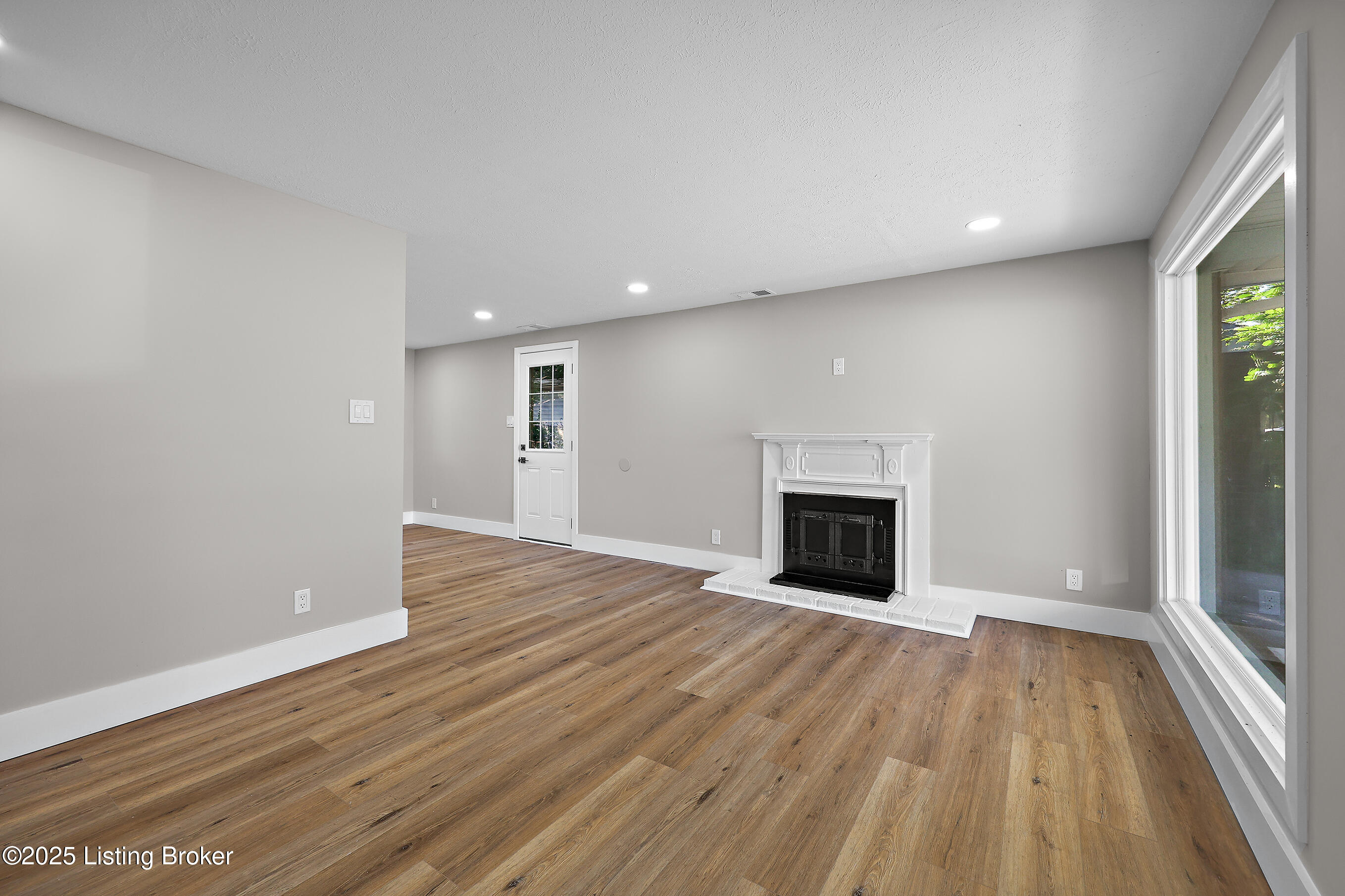 5509 Robinwood Rd