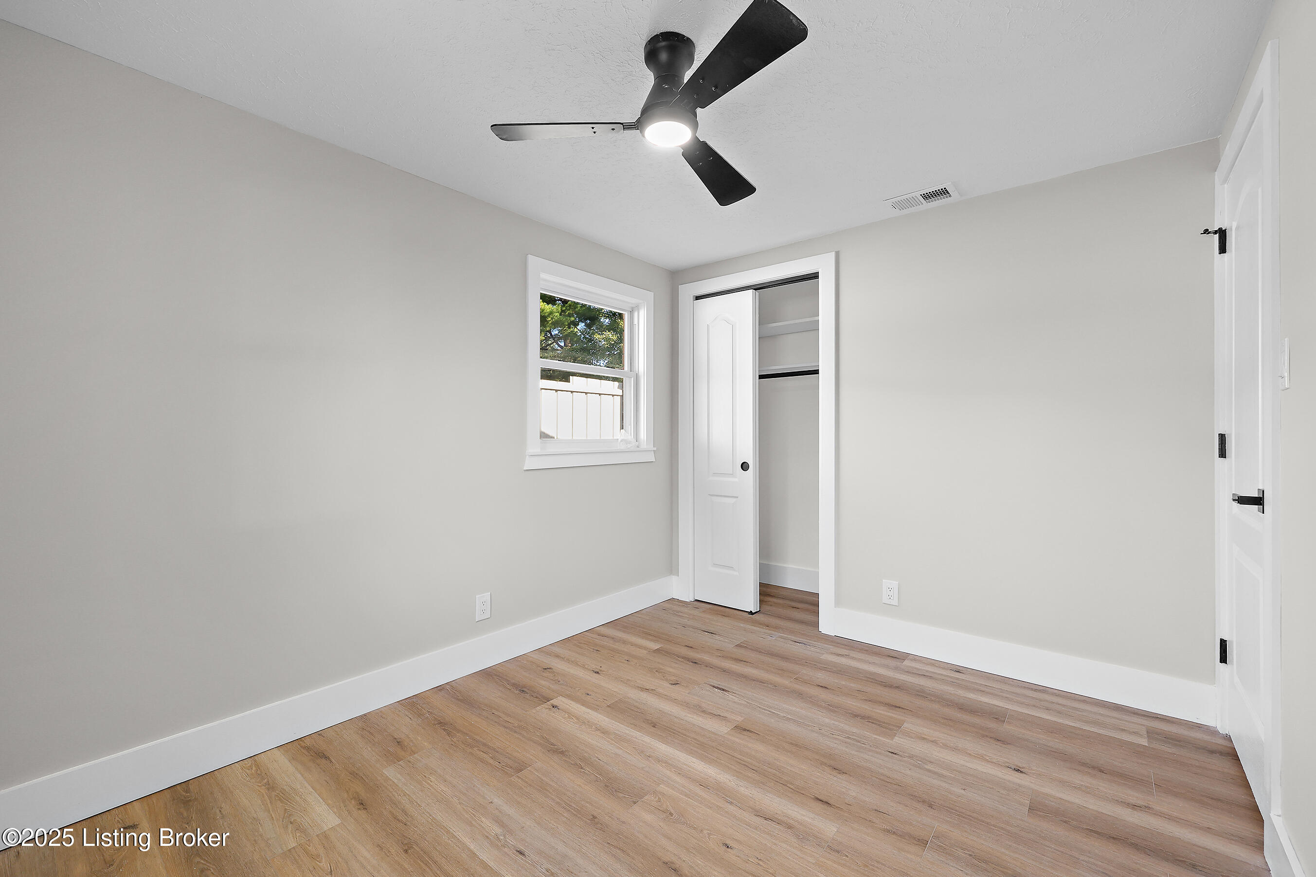 5509 Robinwood Rd