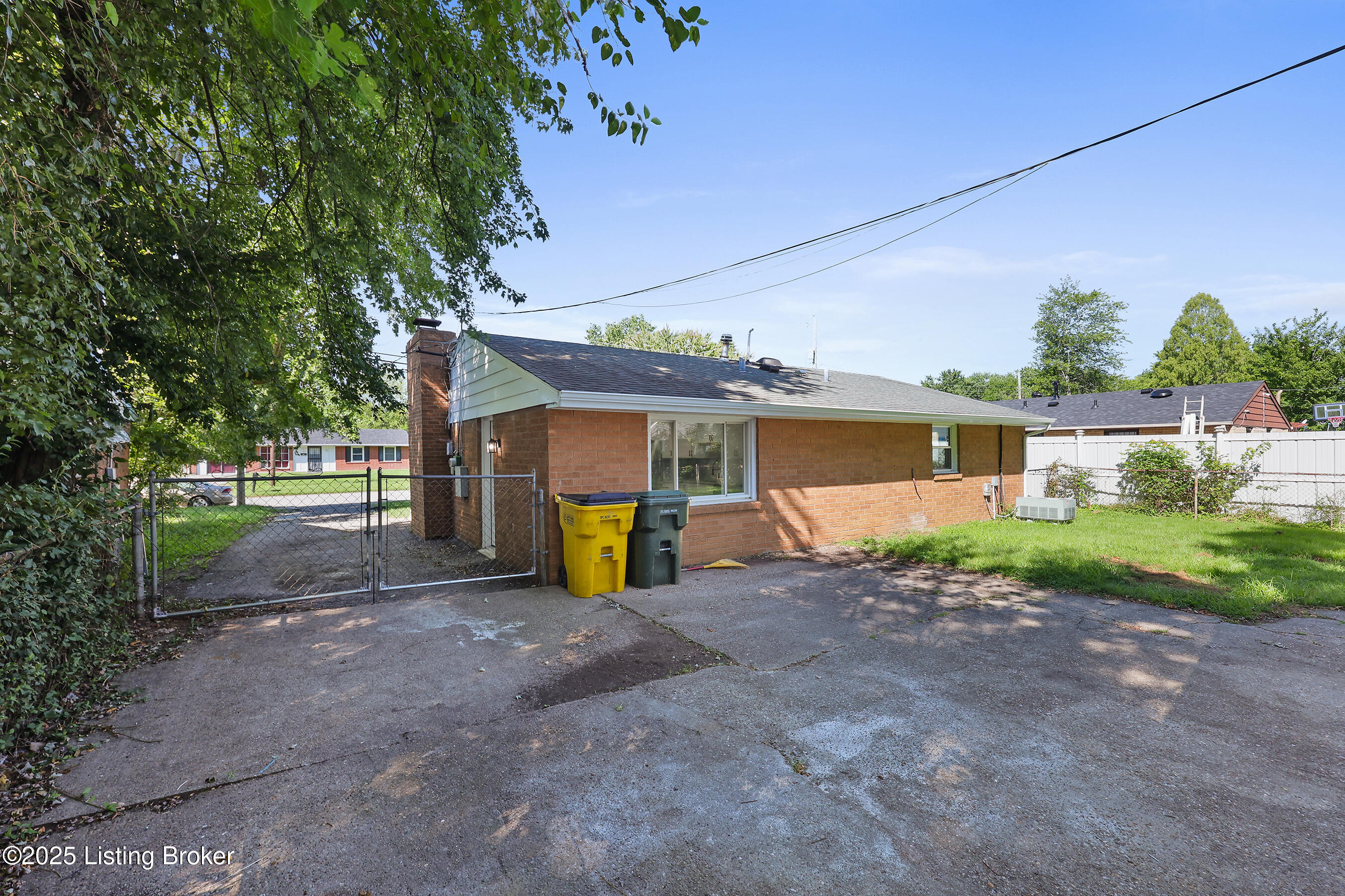 5509 Robinwood Rd