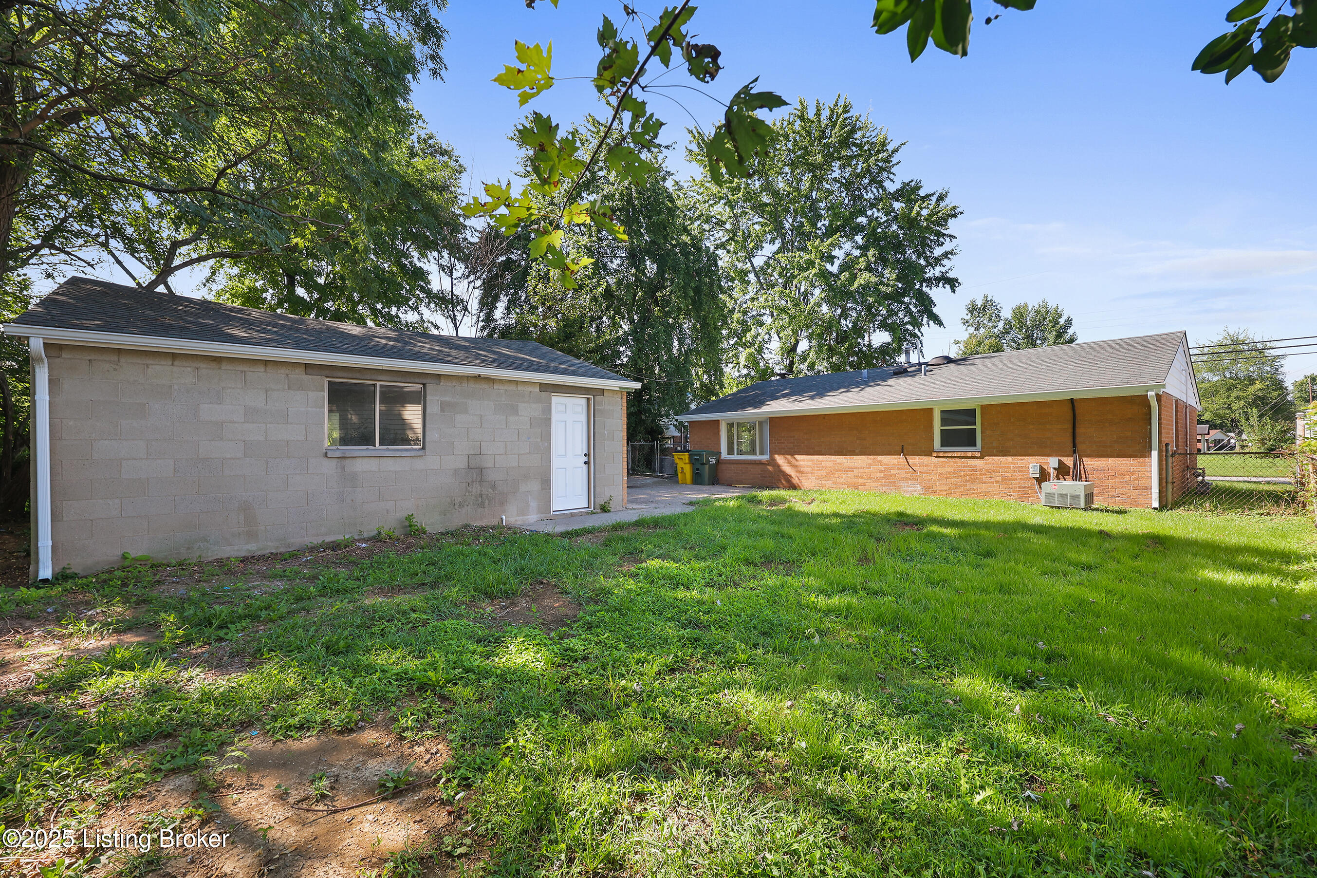 5509 Robinwood Rd