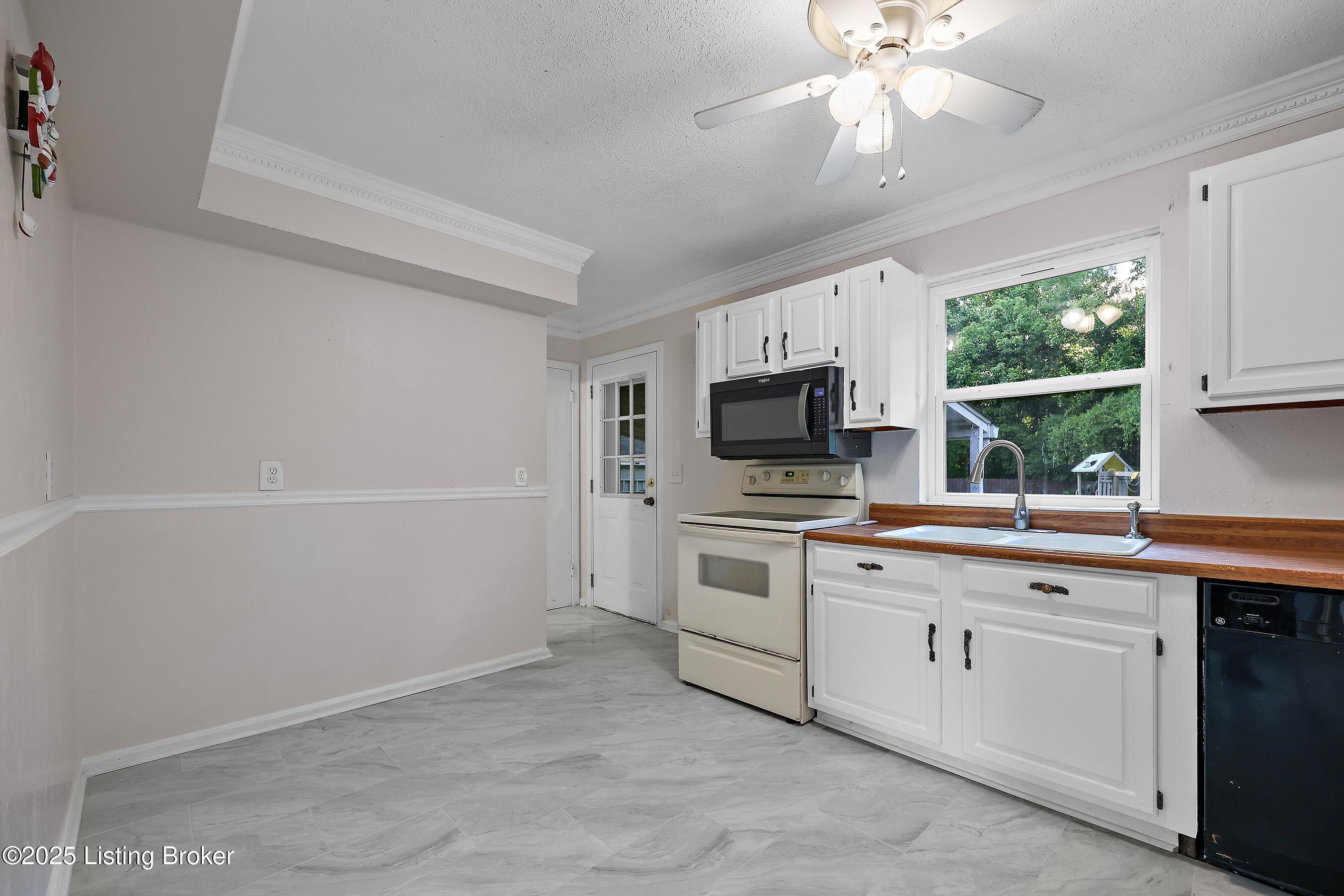 2503 Lamborne Blvd