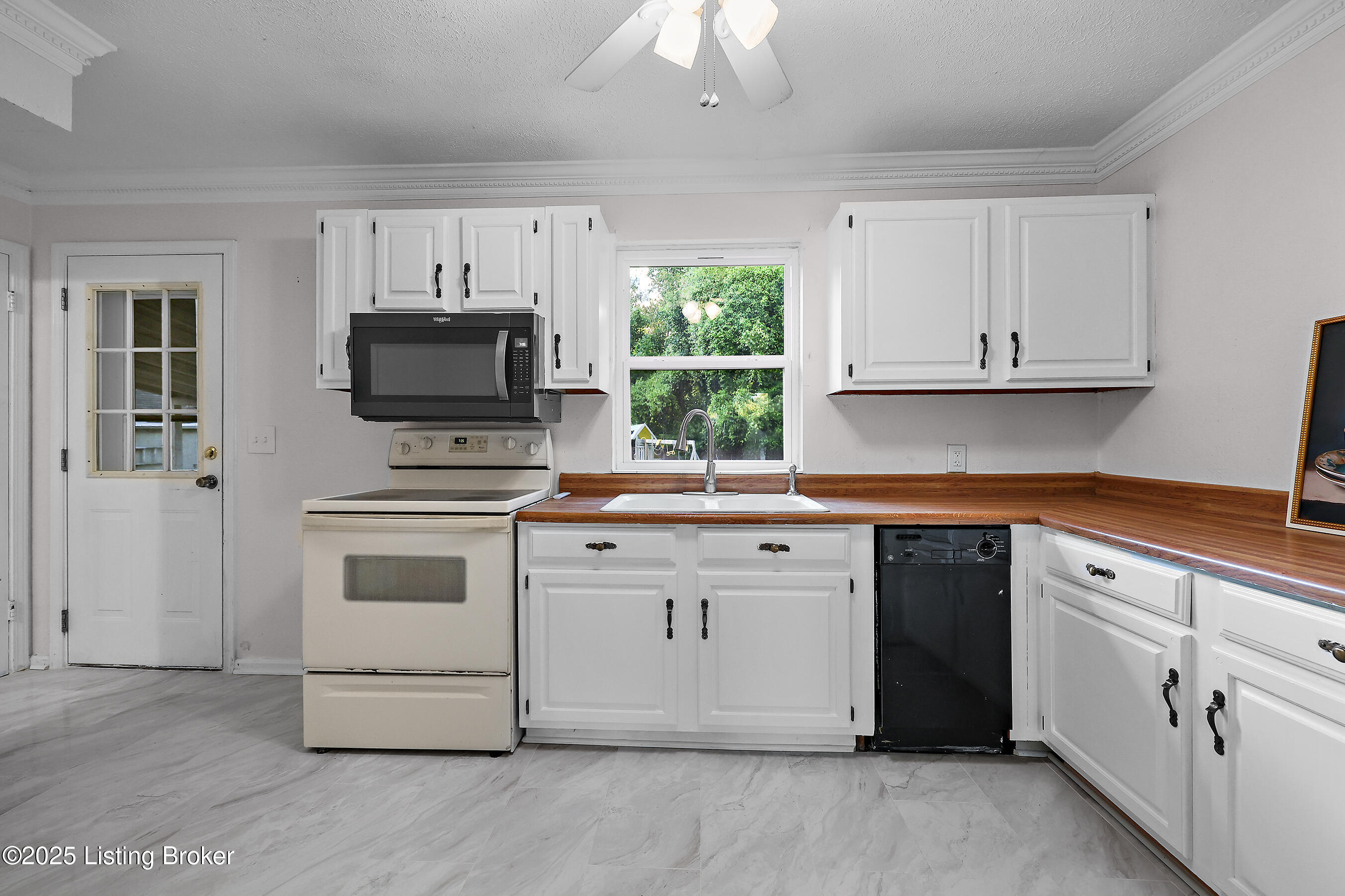 2503 Lamborne Blvd