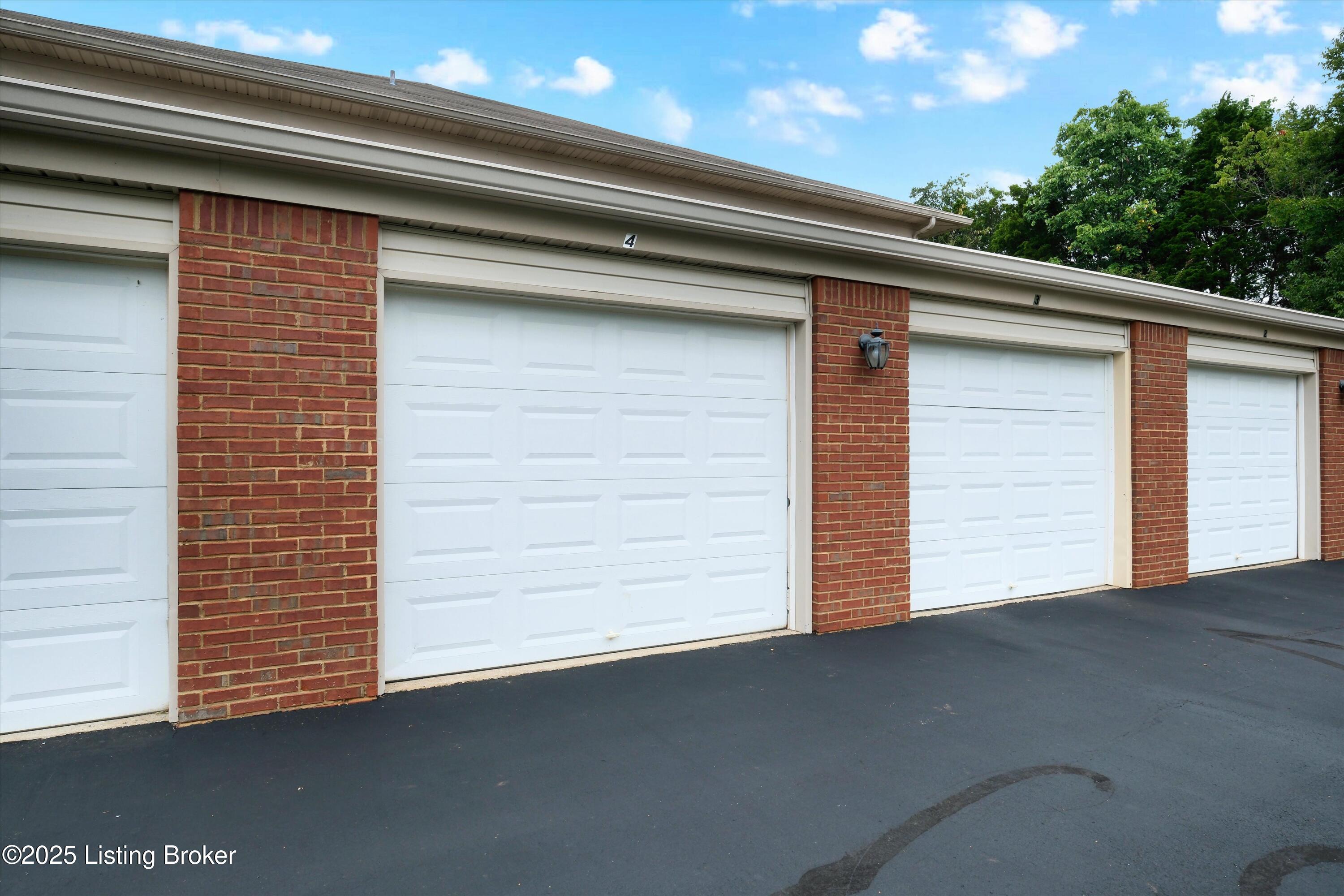 9405 Magnolia Ridge Dr, UNIT 202