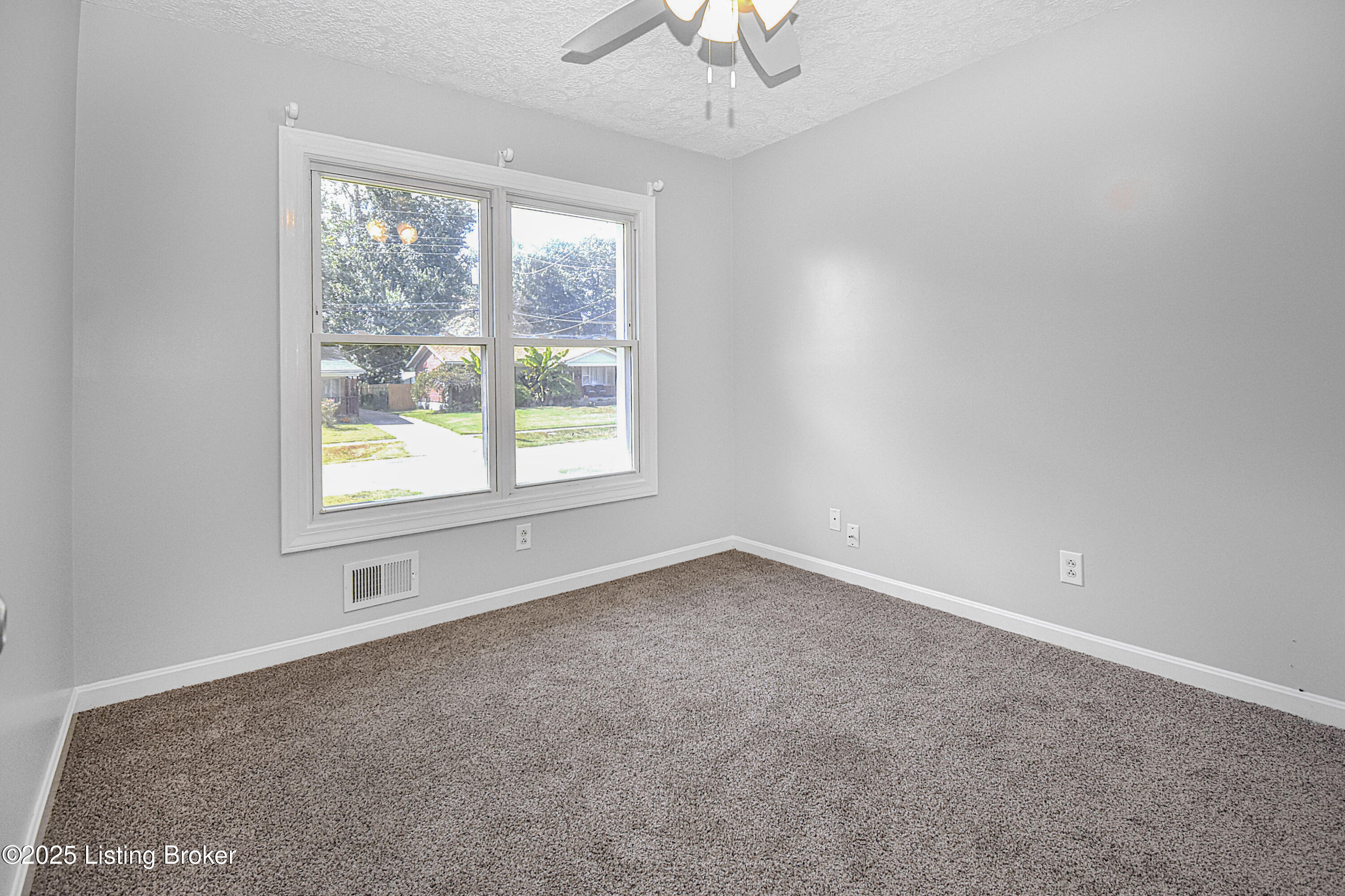 11713 Dearing Woods Dr