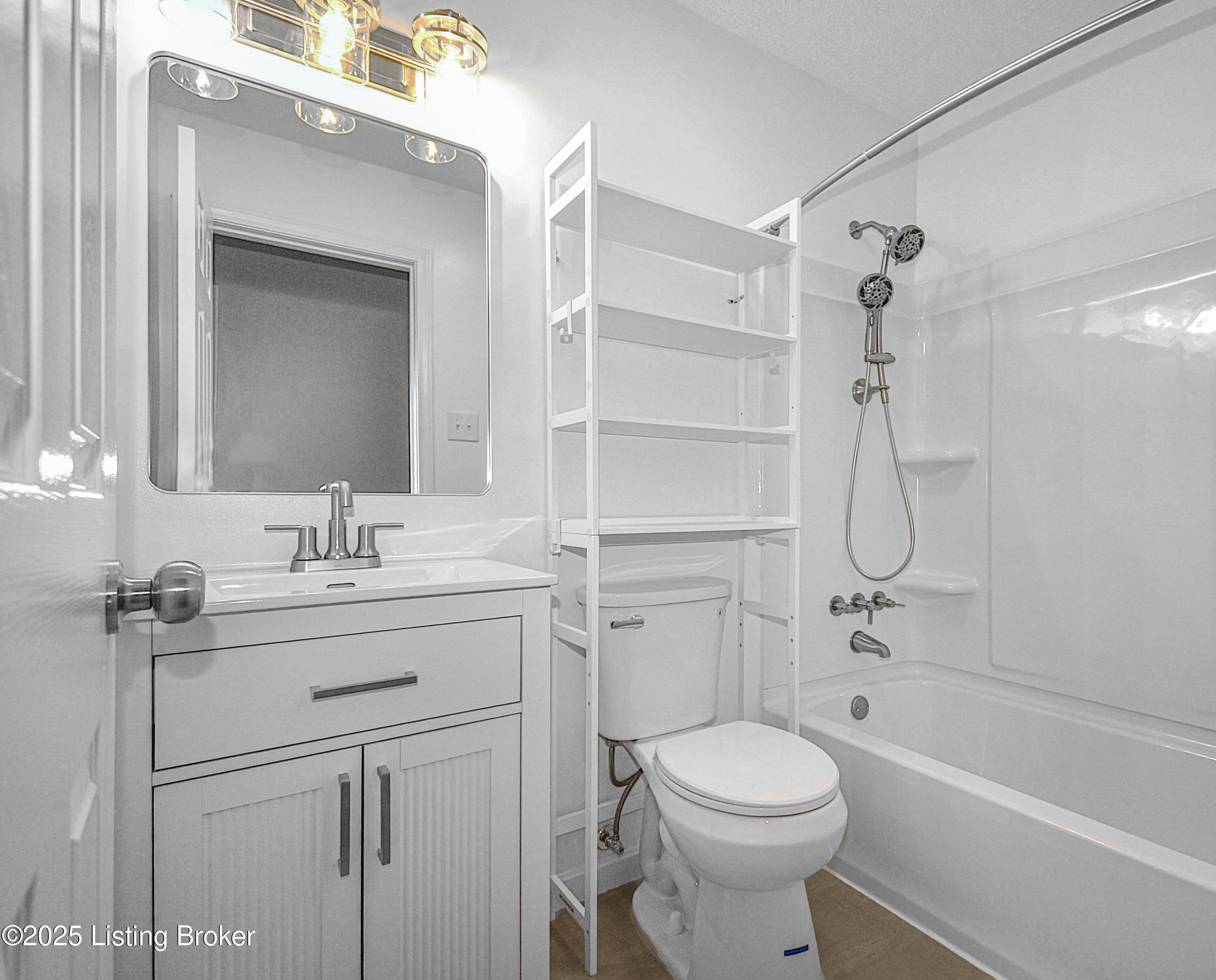 11713 Dearing Woods Dr