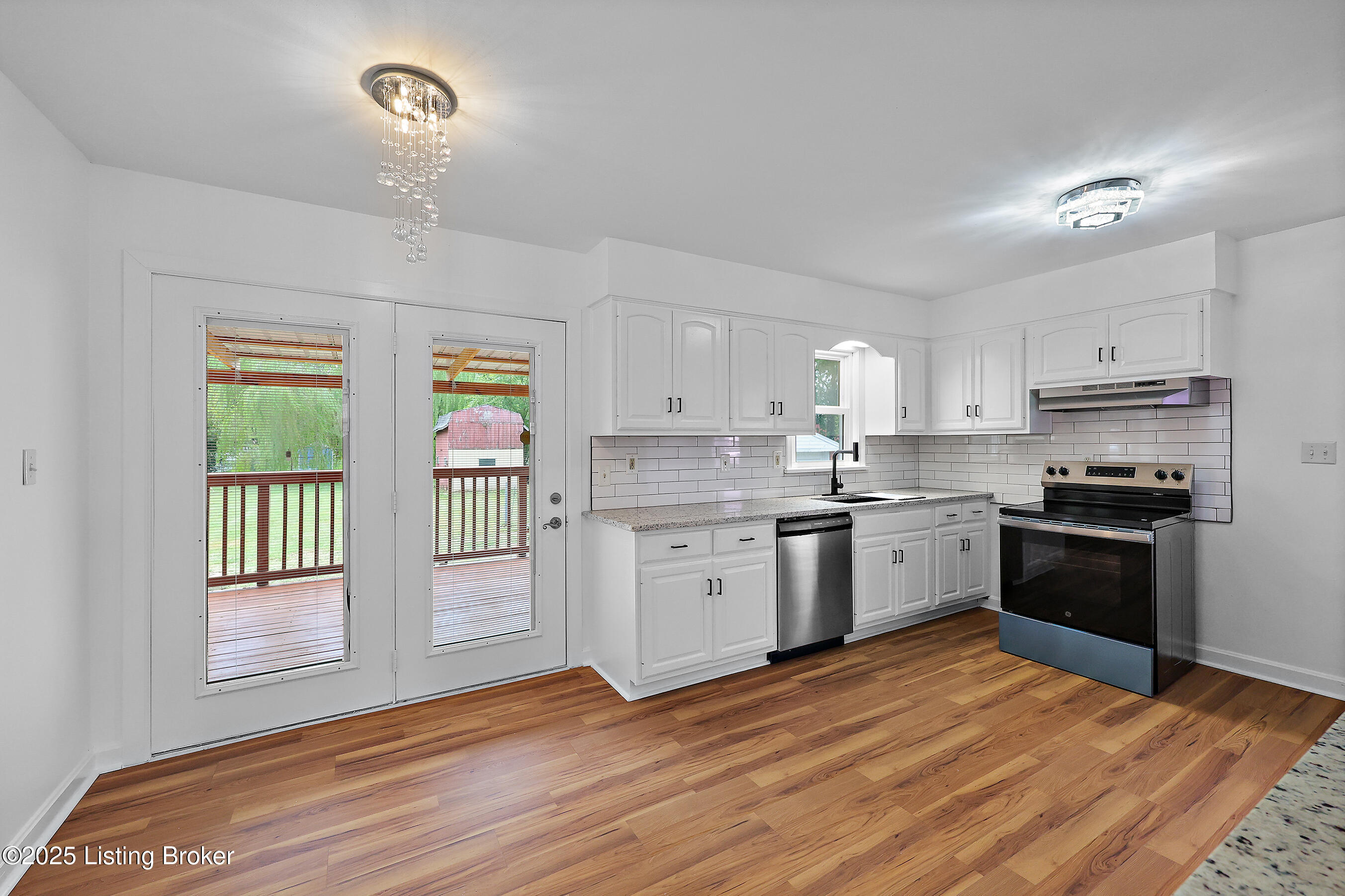 5504 Greenwood Rd