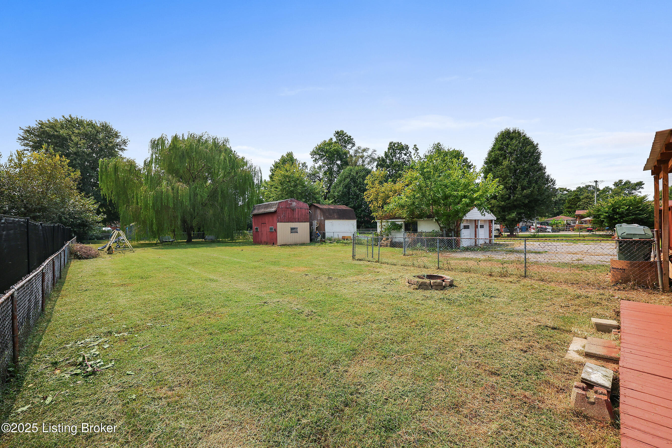 5504 Greenwood Rd