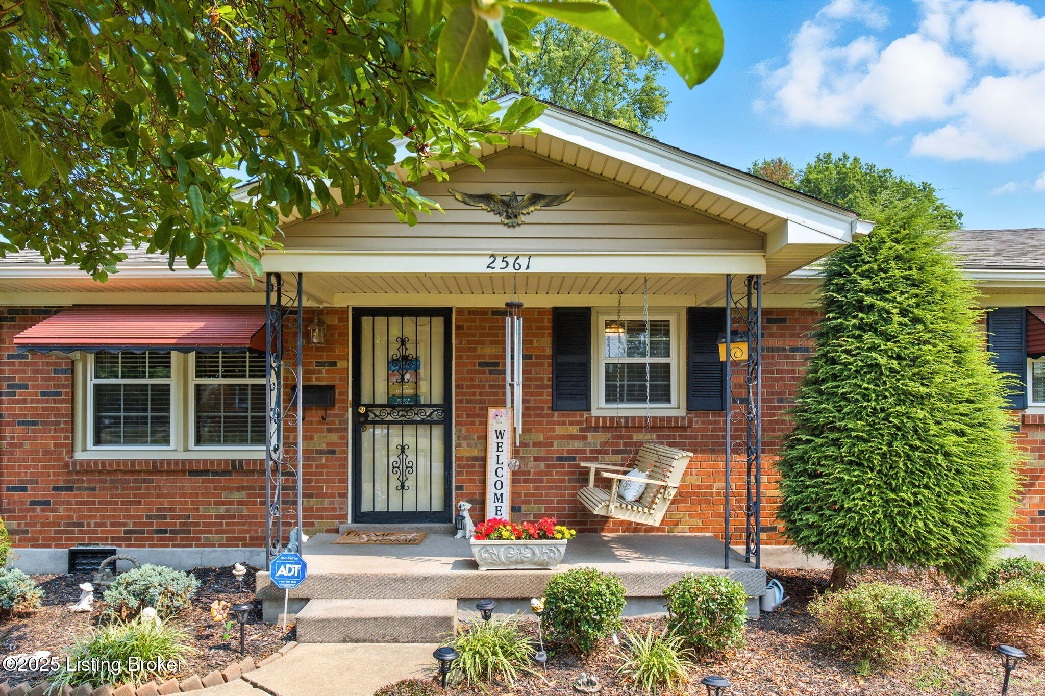 2561 Trubart Ln