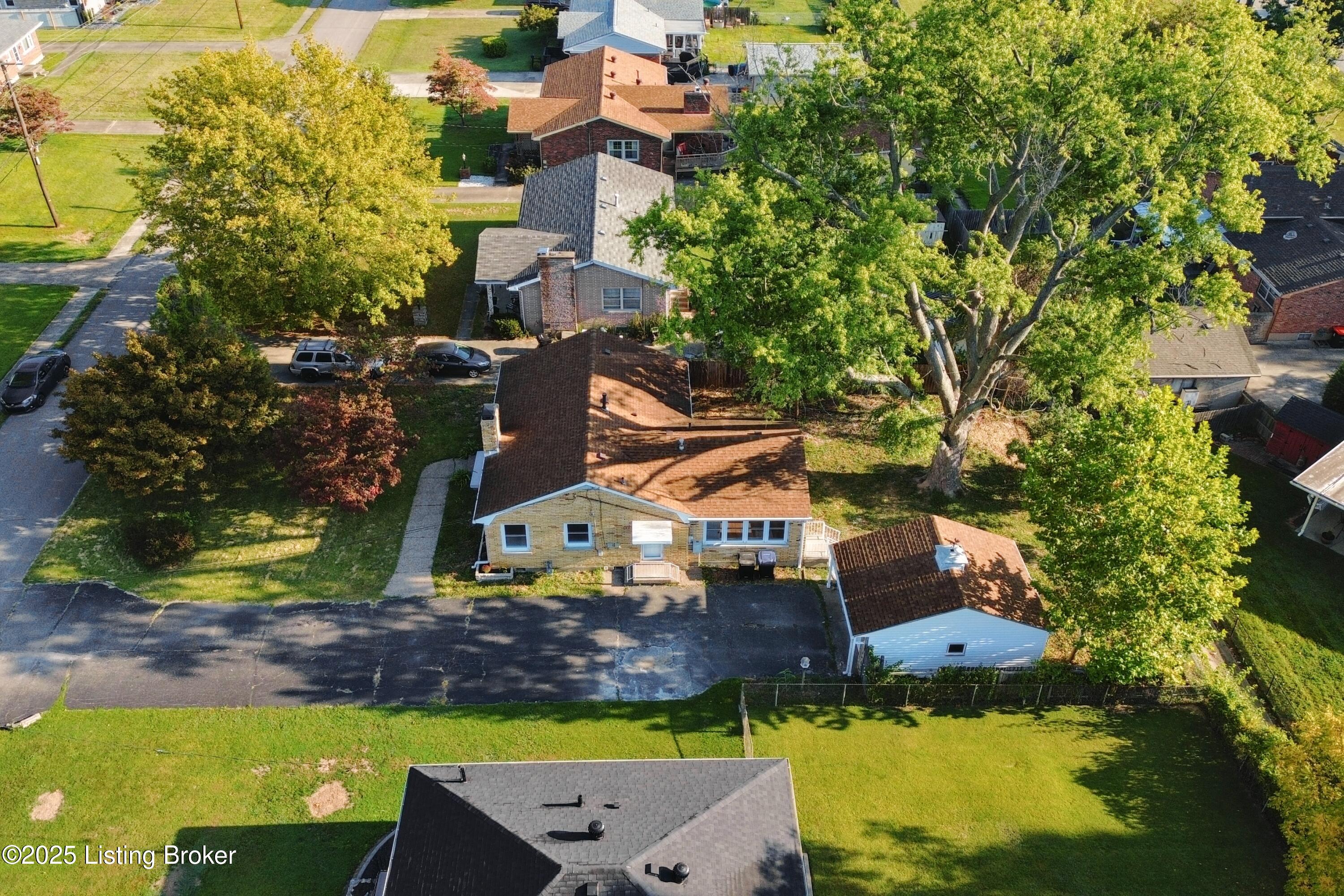 5427 Southview Dr
