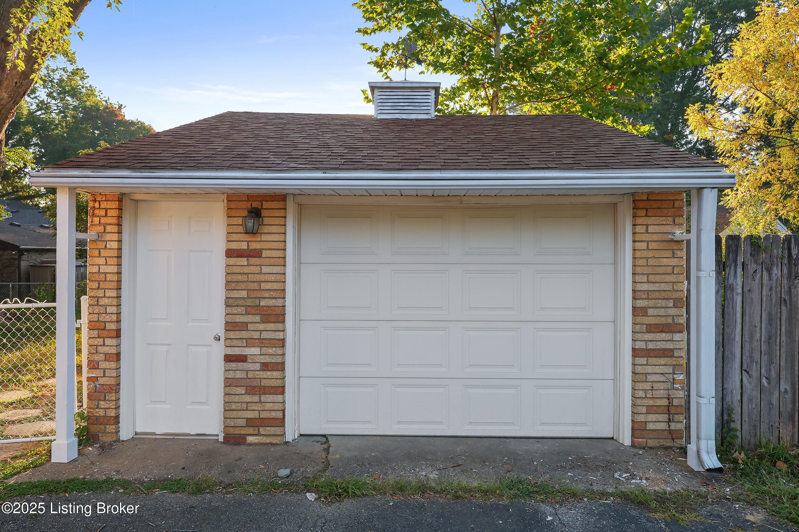 5427 Southview Dr
