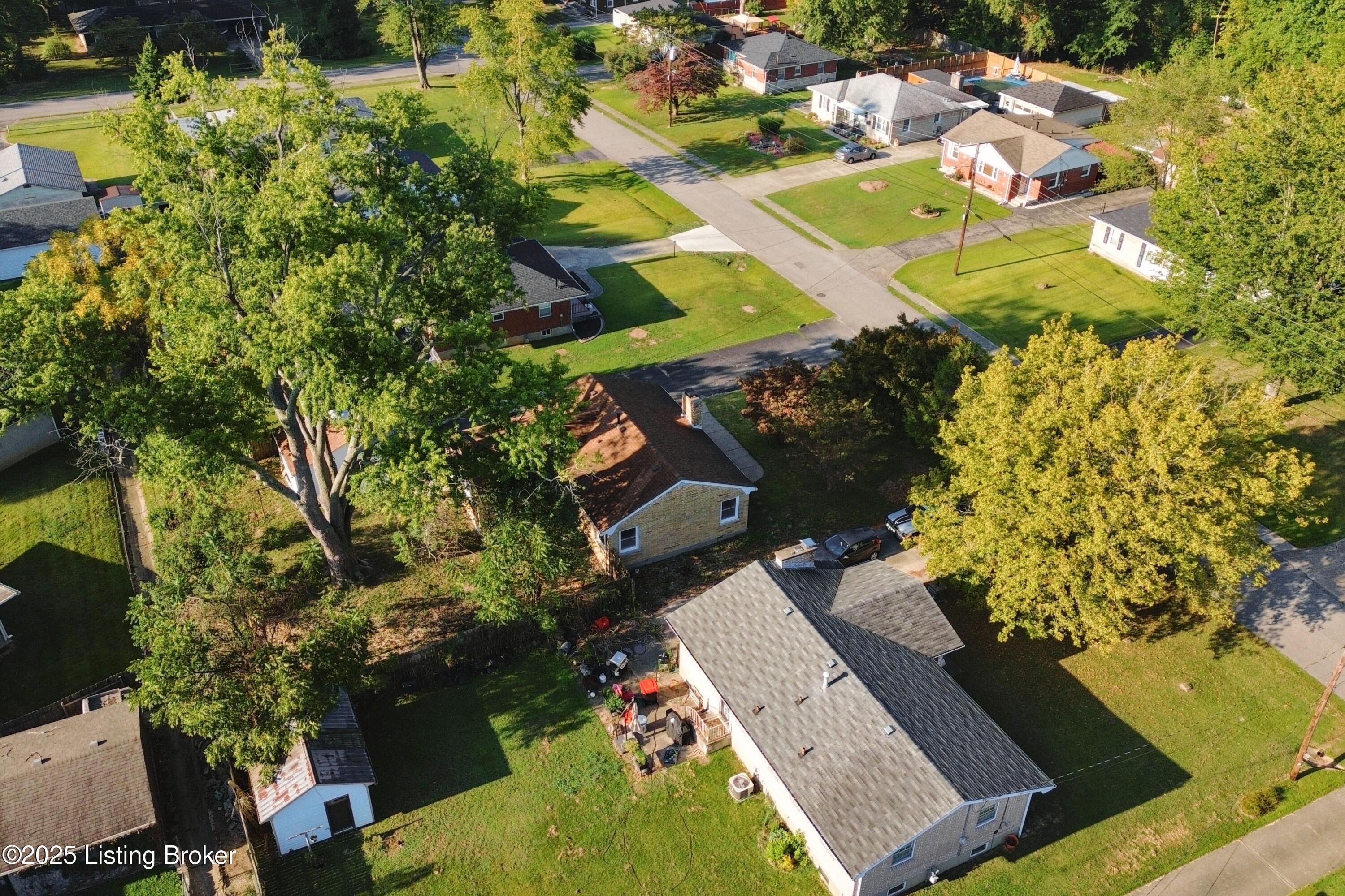 5427 Southview Dr