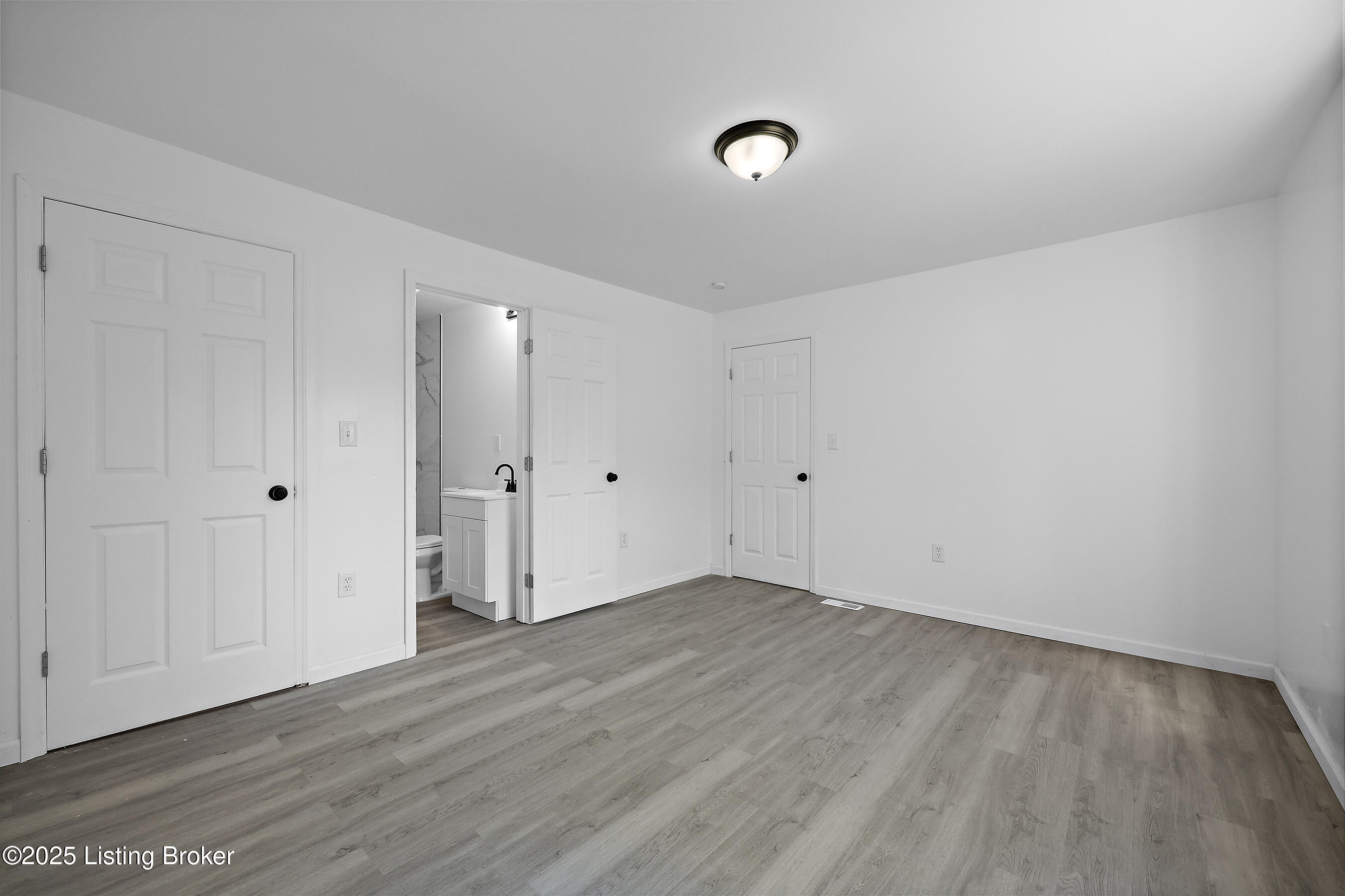 6900 Sylvania 4 Rd