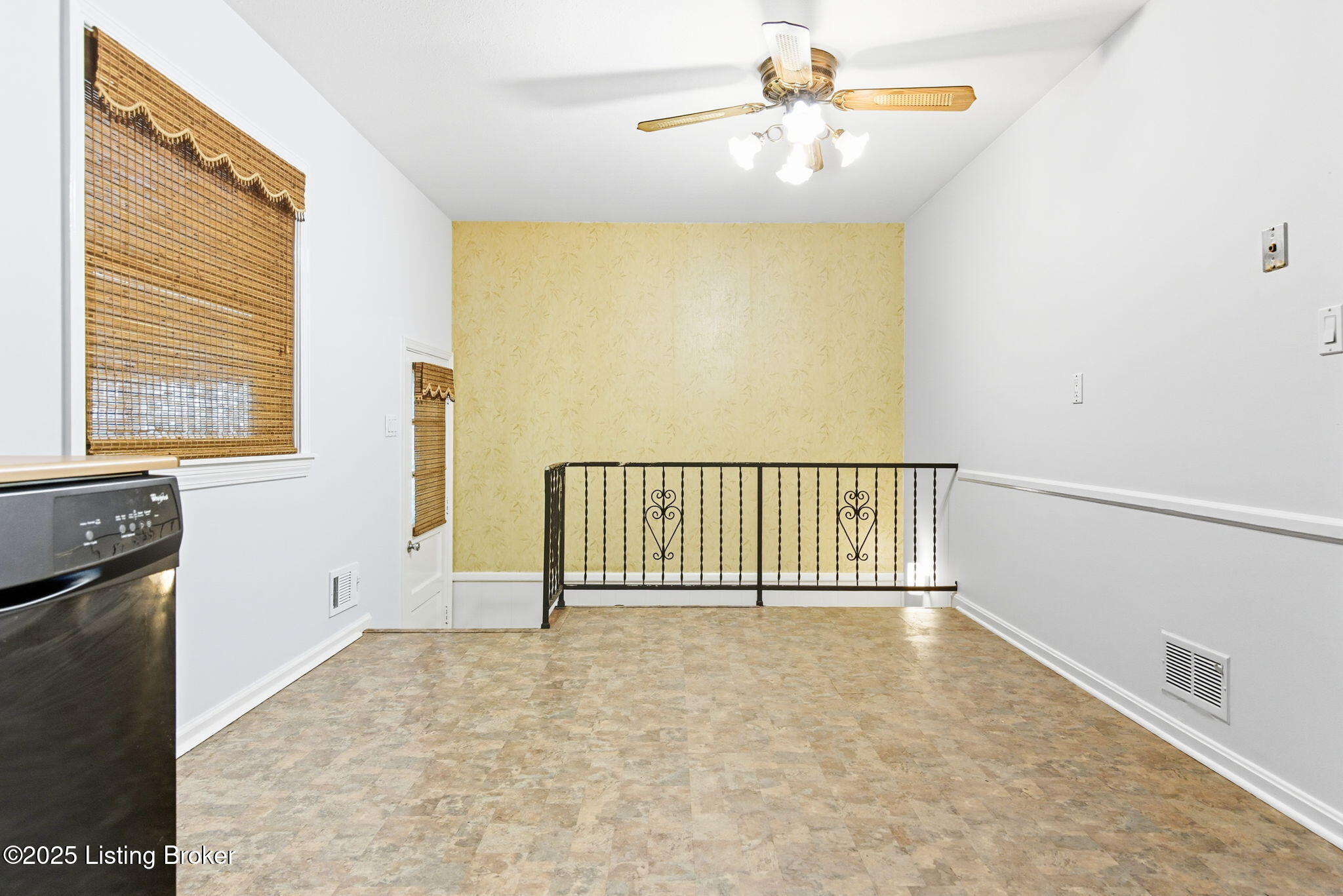 9908 Mccrea Ln, Louisville