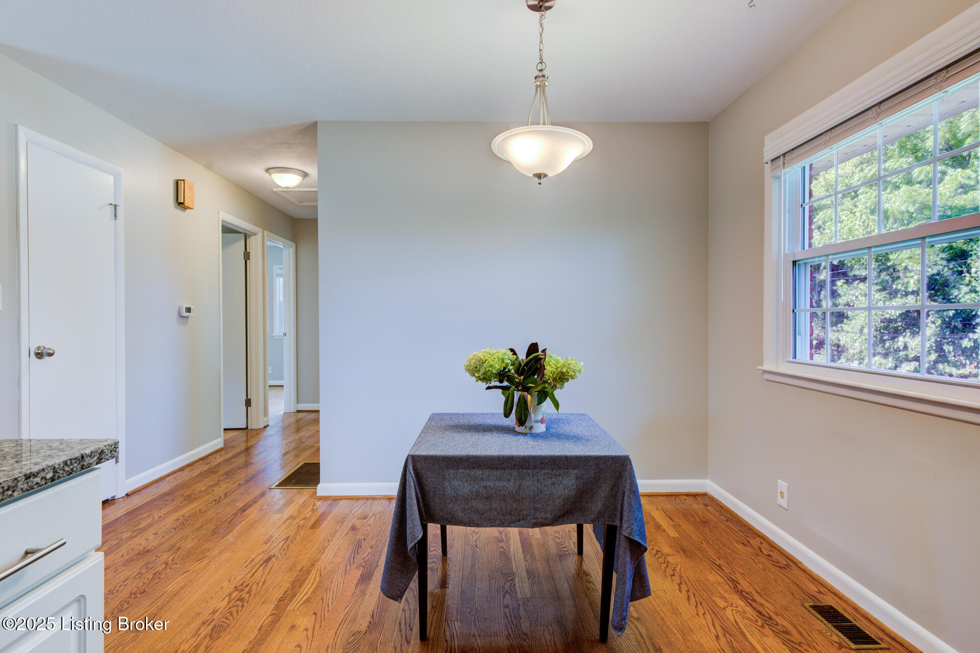 3132 Roselawn Blvd, Louisville