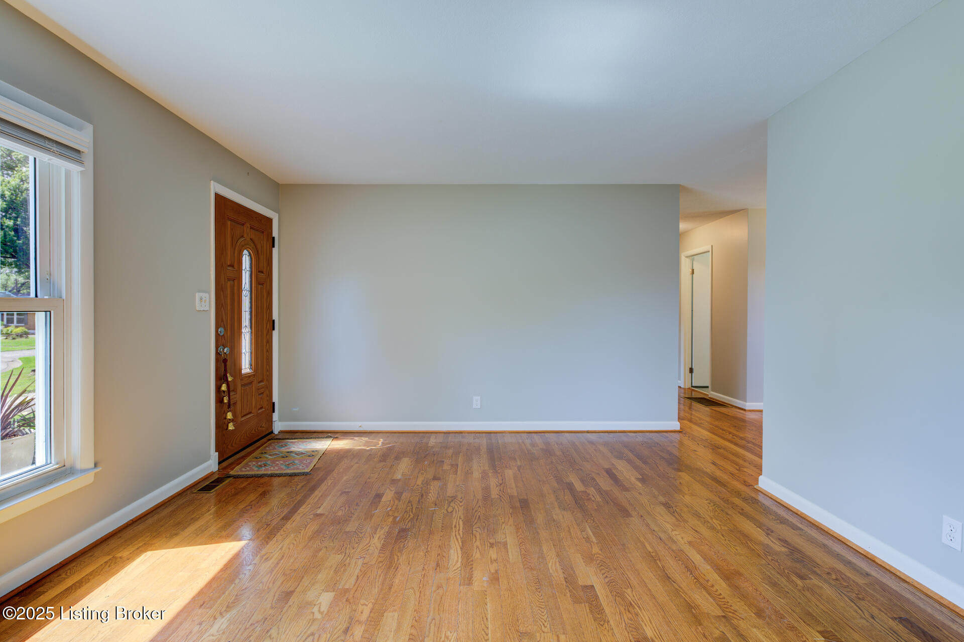 3132 Roselawn Blvd, Louisville