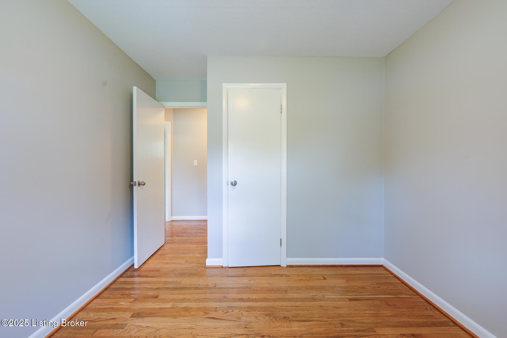 3132 Roselawn Blvd, Louisville