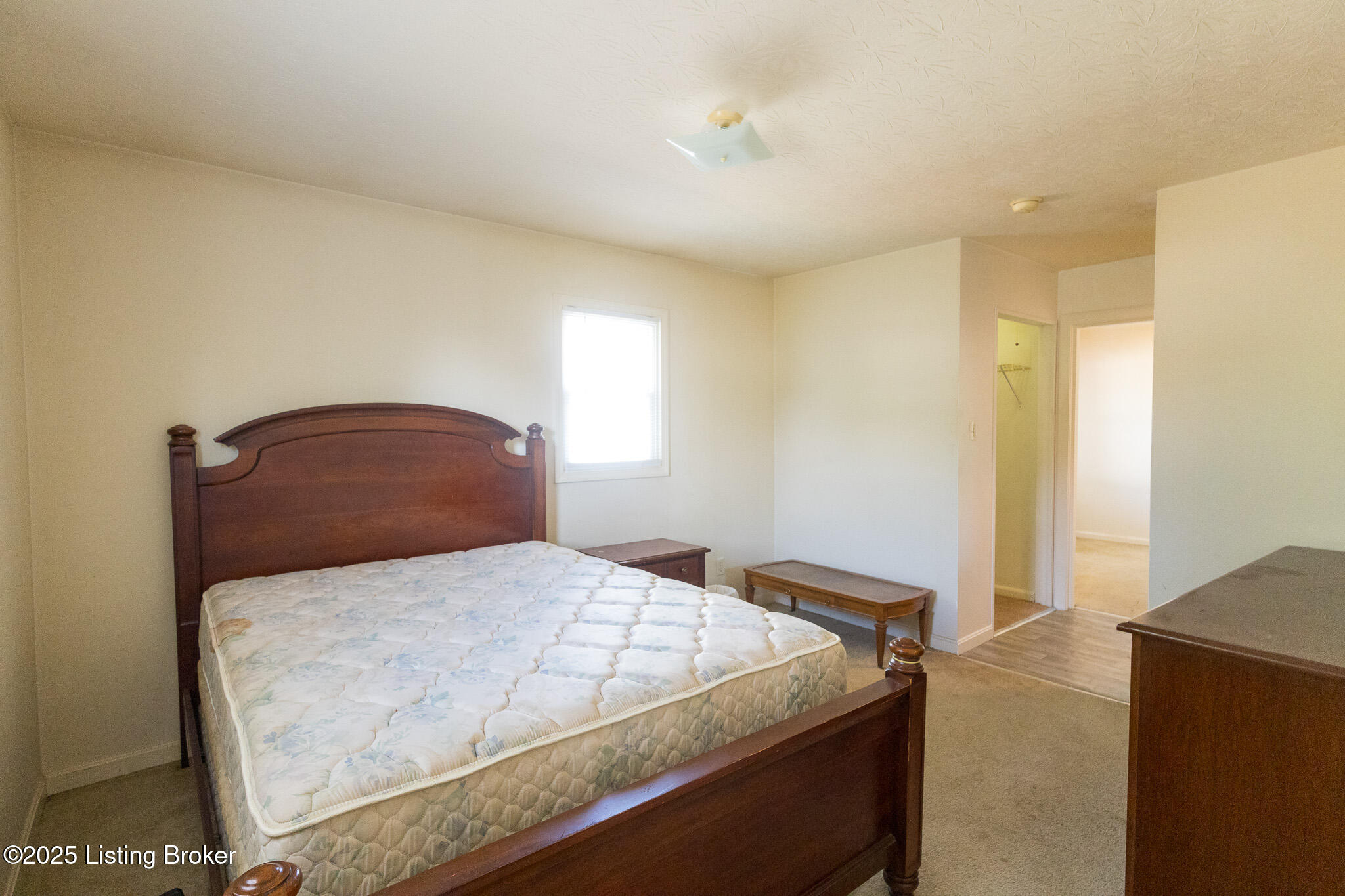 4310 Cavelle Ave, Louisville