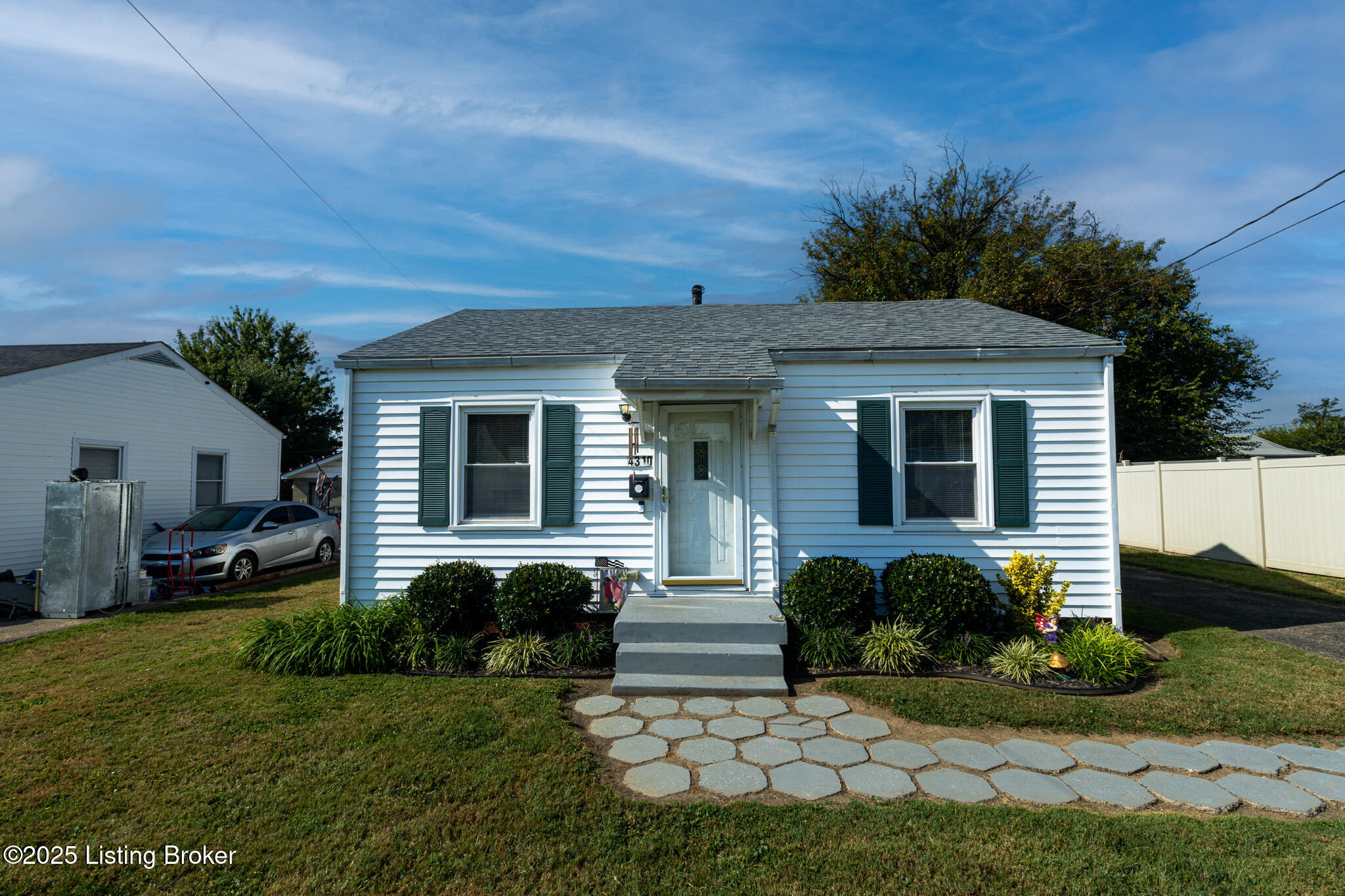 4310 Cavelle Ave, Louisville