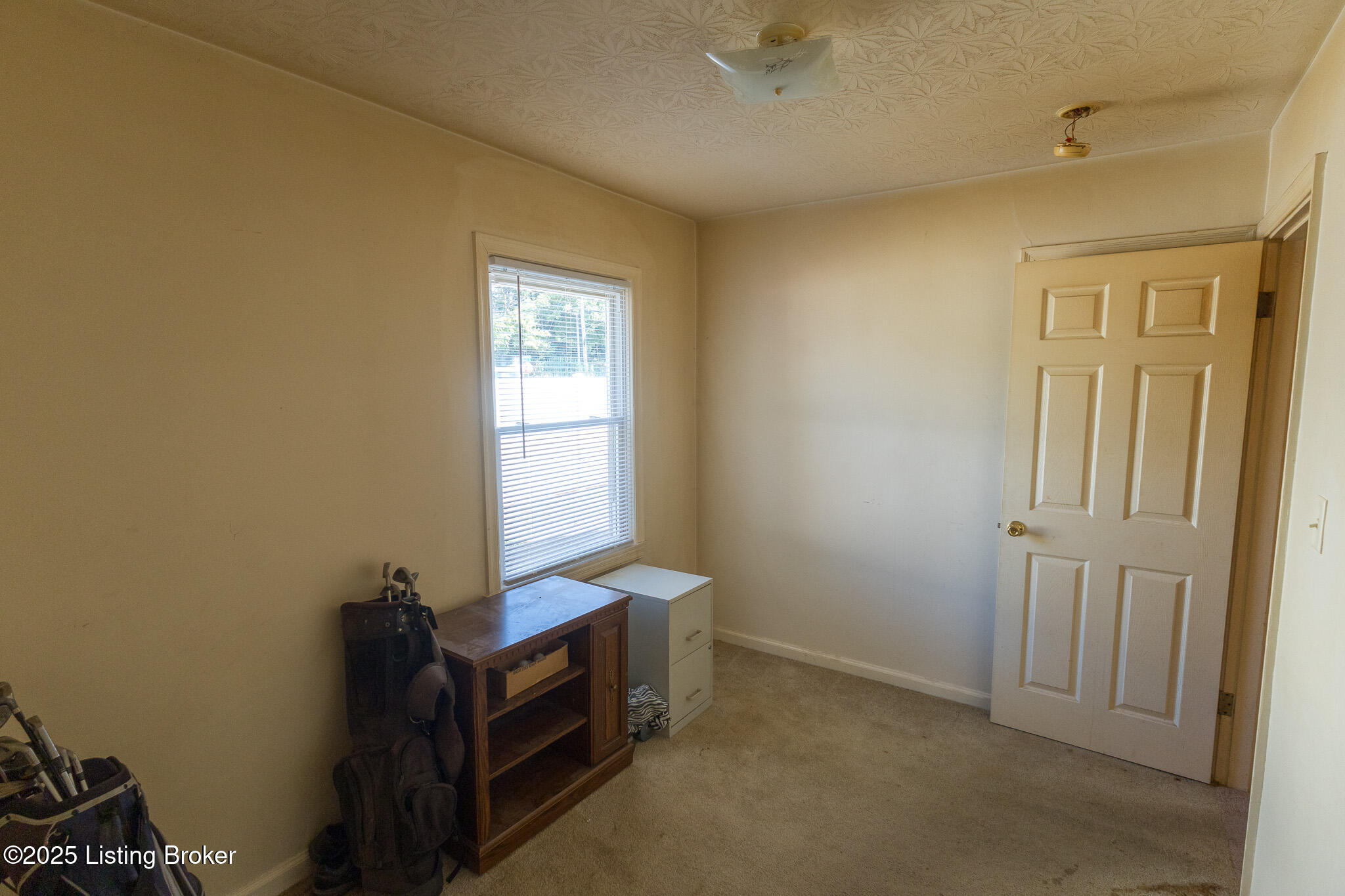 4310 Cavelle Ave, Louisville