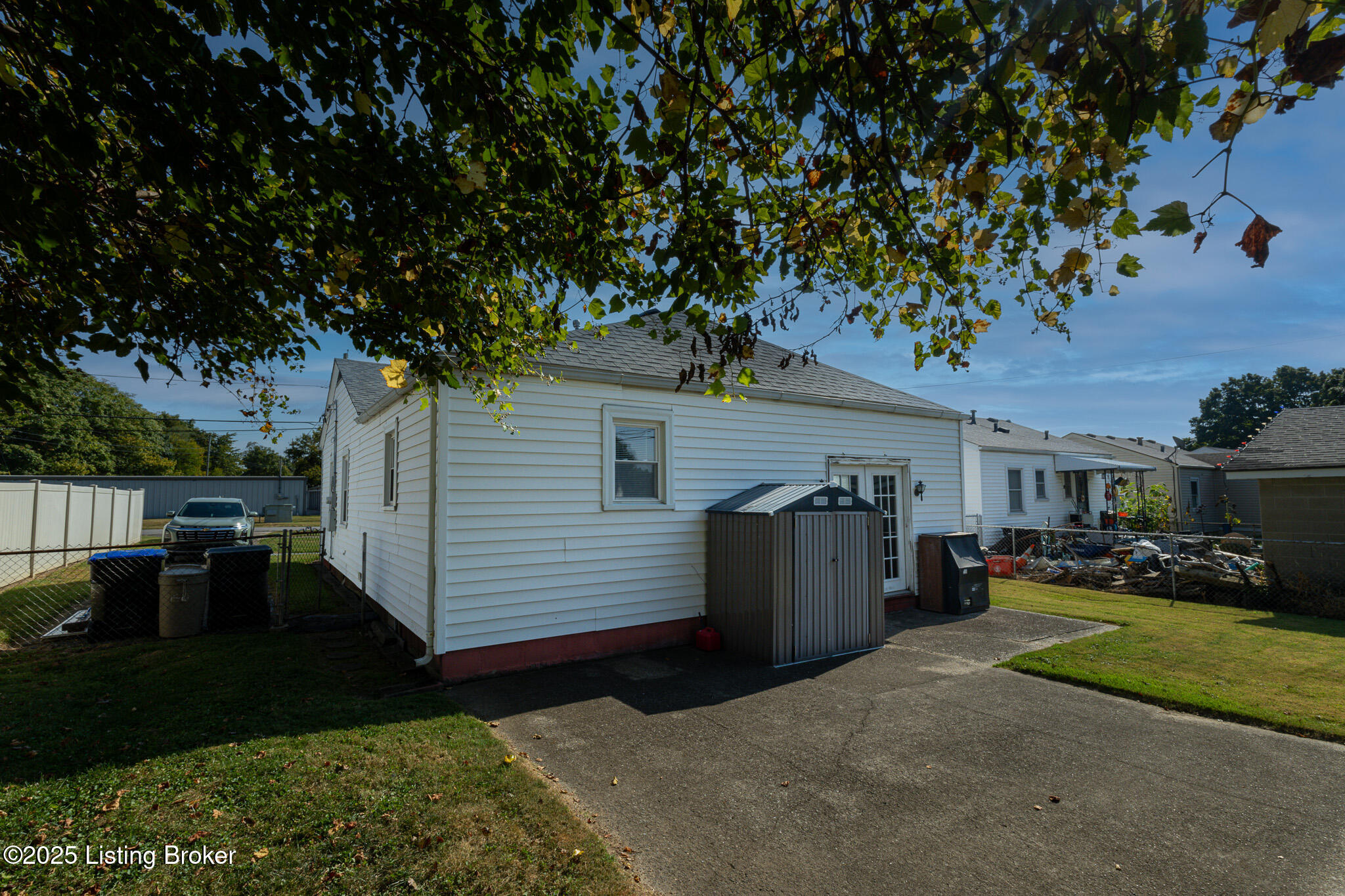 4310 Cavelle Ave, Louisville