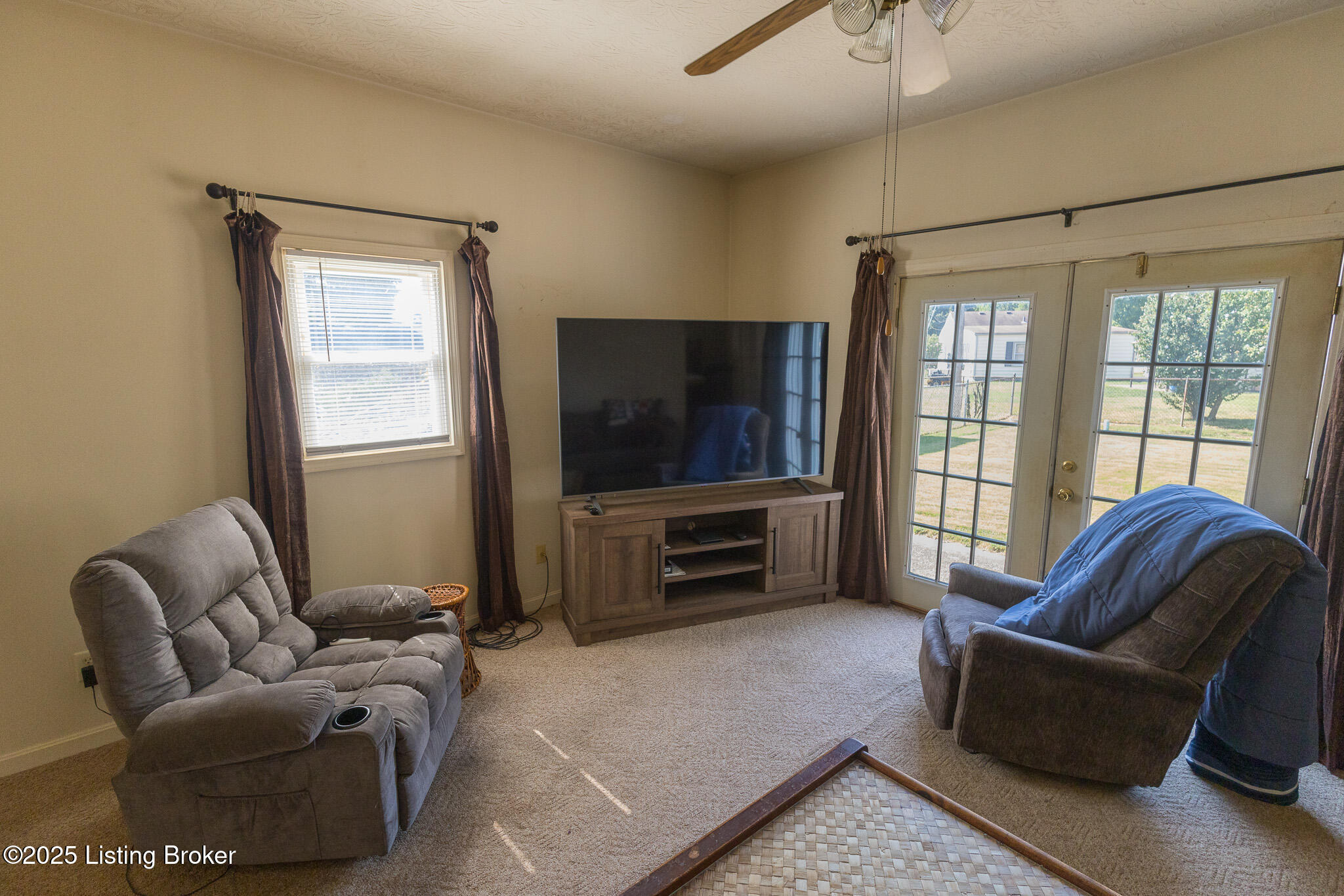 4310 Cavelle Ave, Louisville