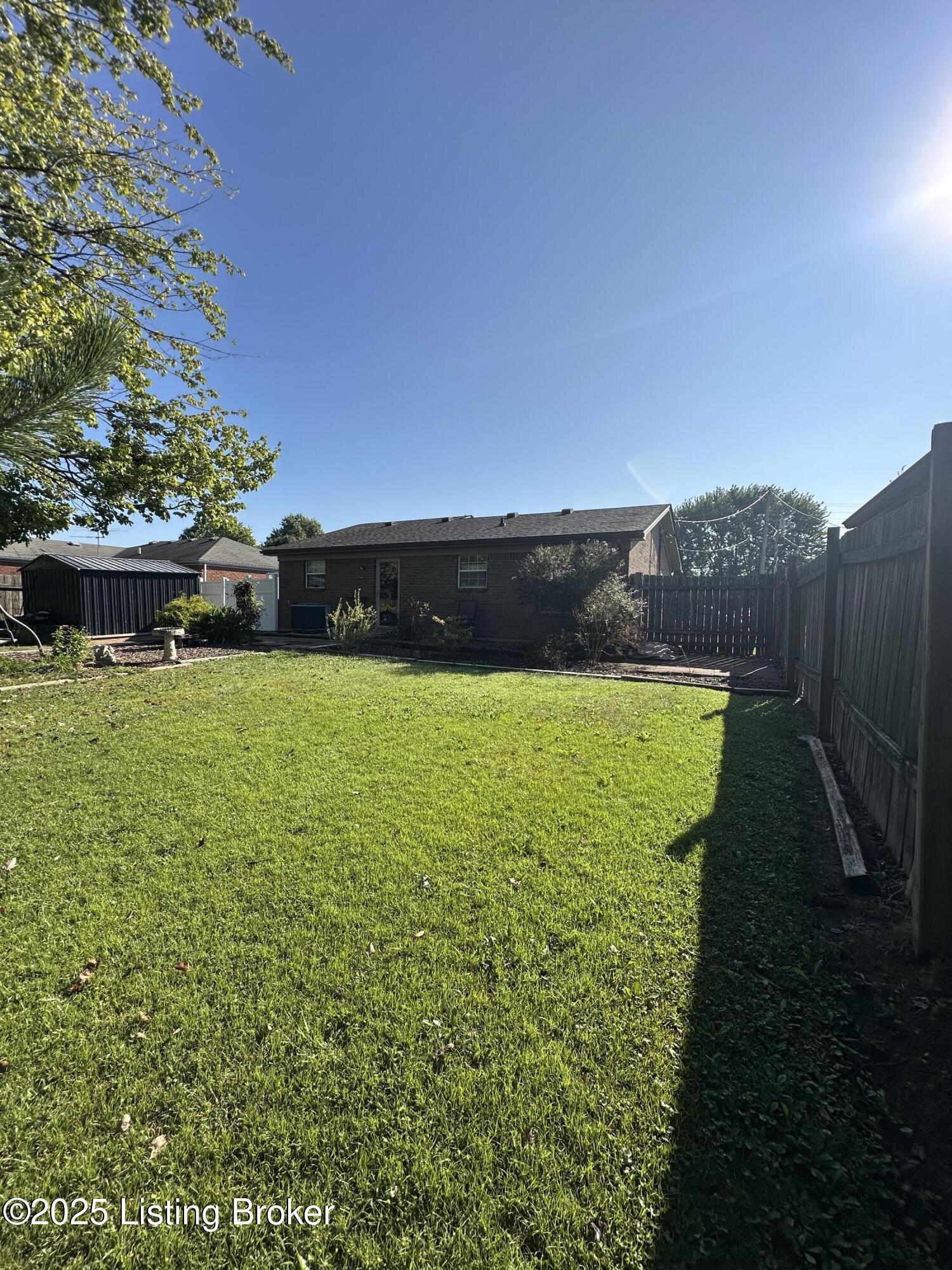 279 Earlywood Way